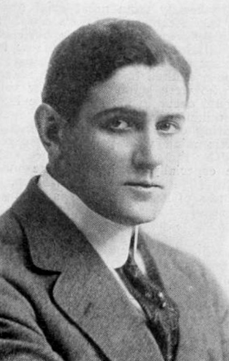 Glen White image