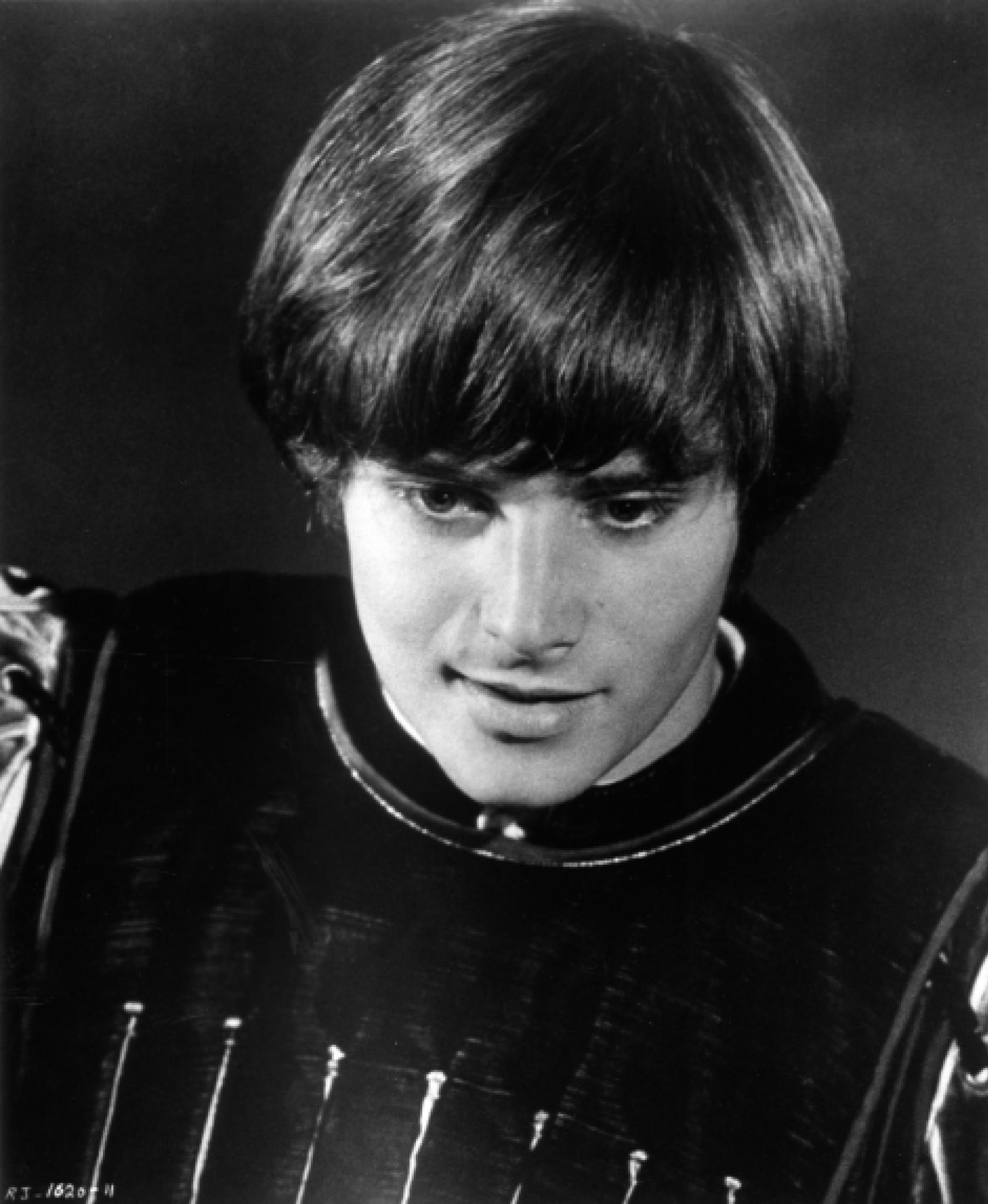 Leonard Whiting image