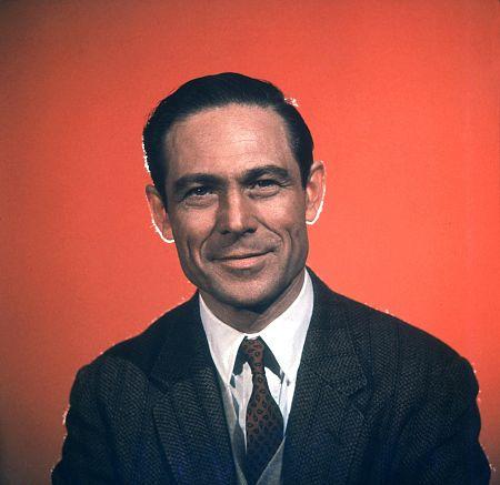 Joseph Wiseman image