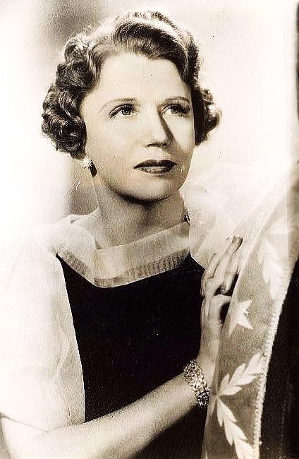Cora Witherspoon image