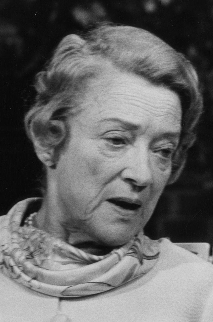 Peggy Wood image