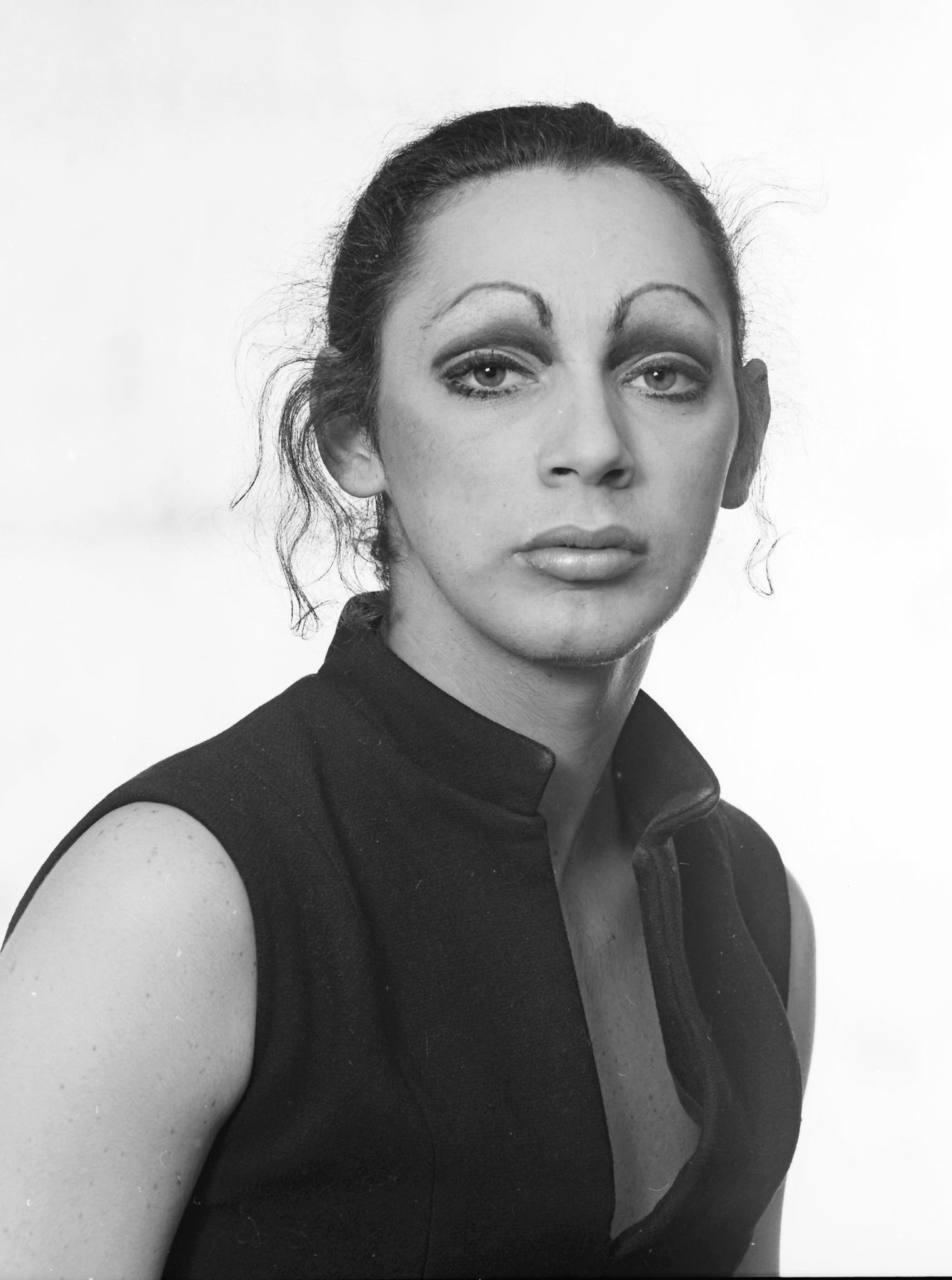 Holly Woodlawn image
