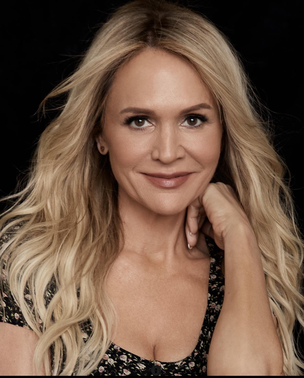Barbara Alyn Woods image