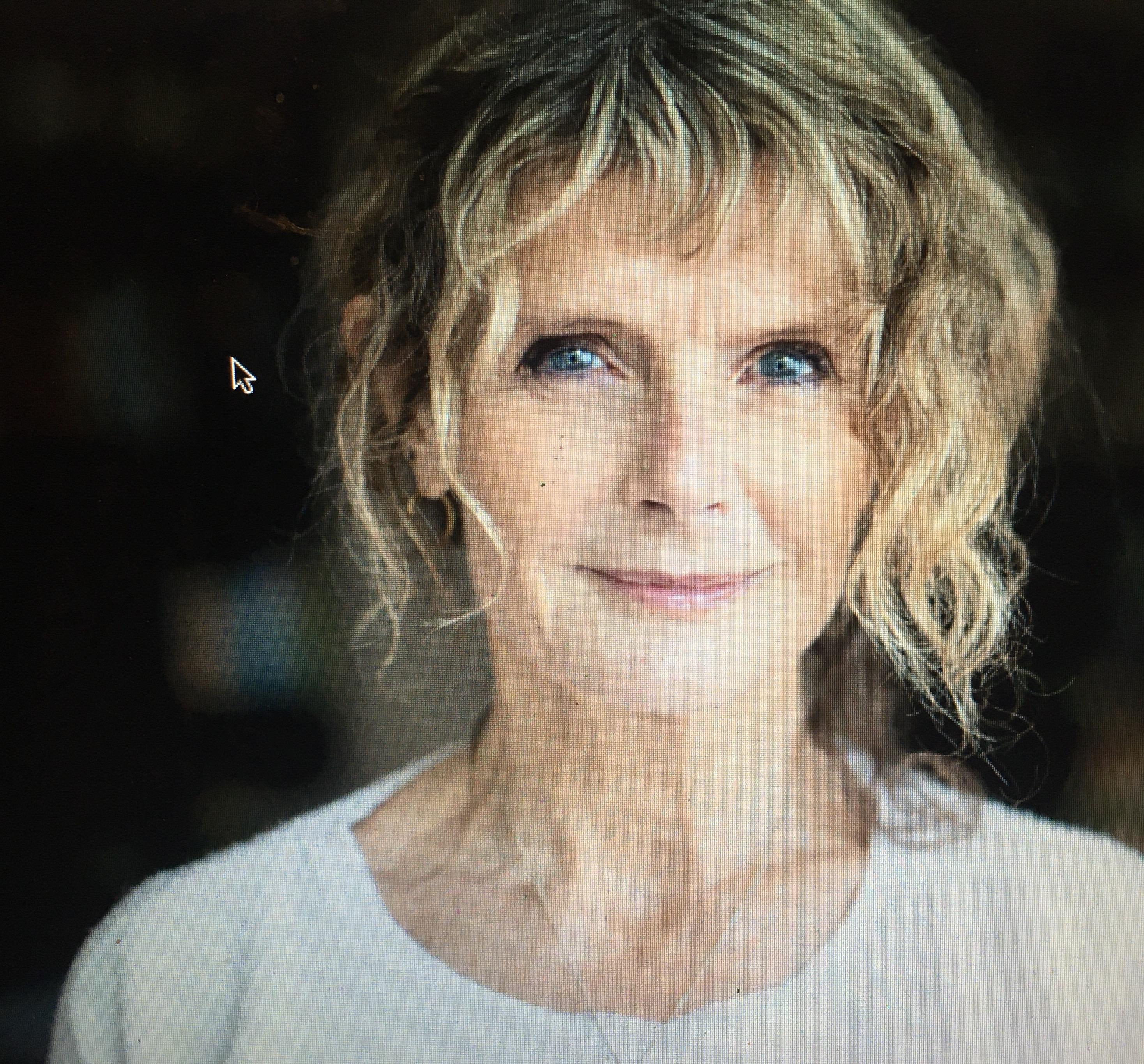 Heather Wright image