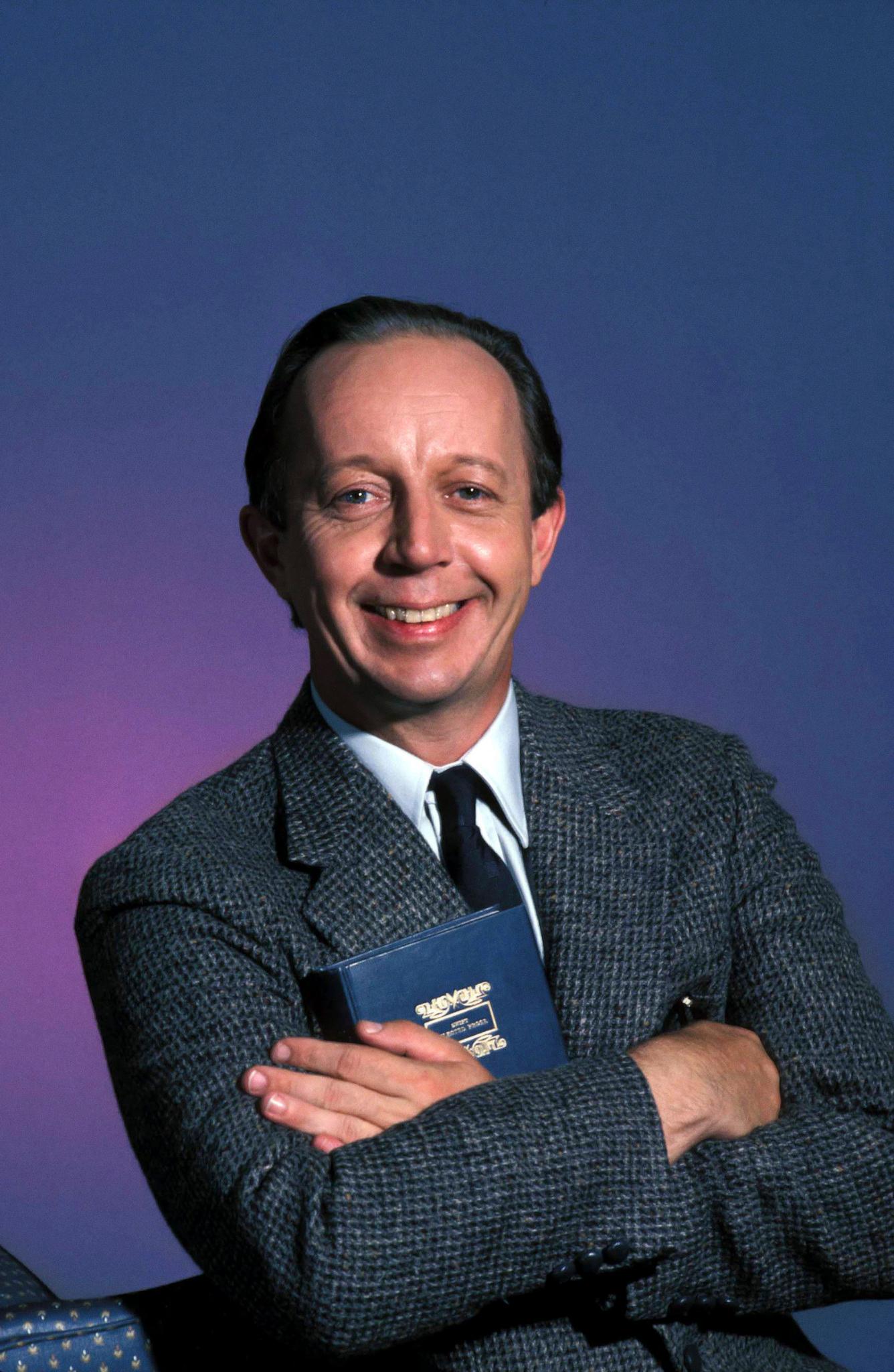 Max Wright image