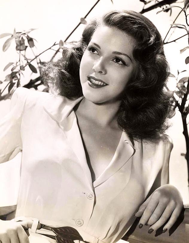 Nan Wynn image