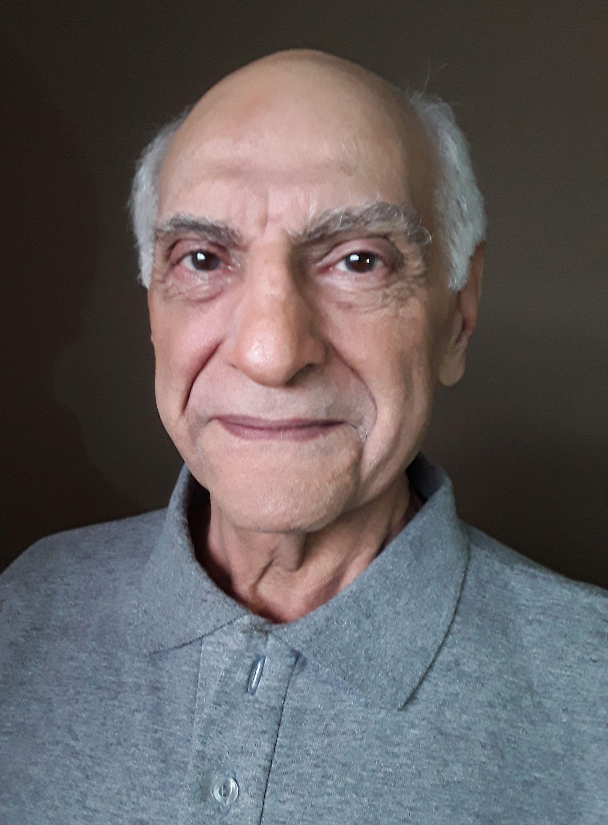 Elias Zarou image