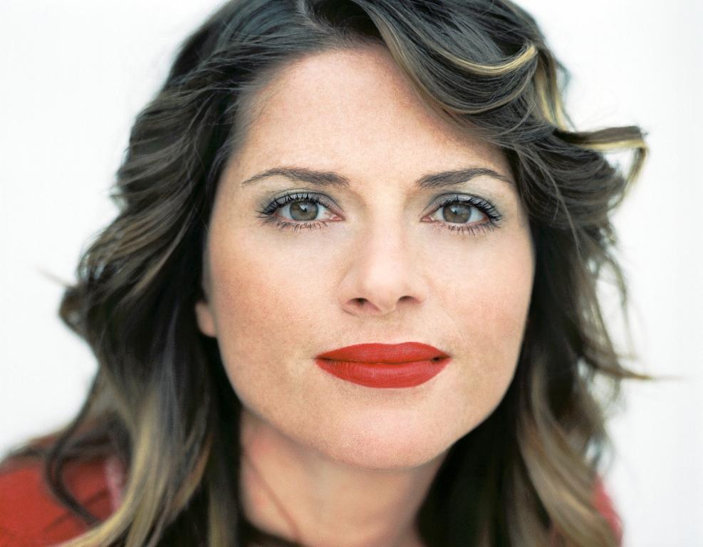Julia Zemiro image