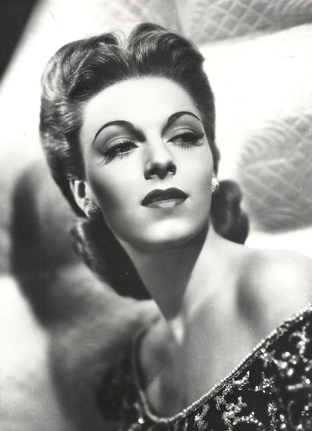 Vera Zorina image