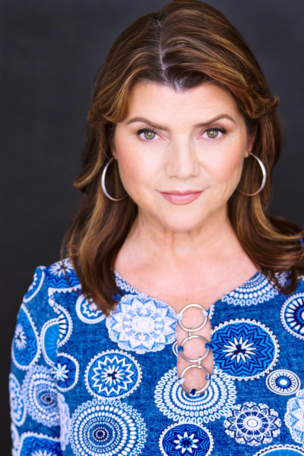 Carrie Barton image
