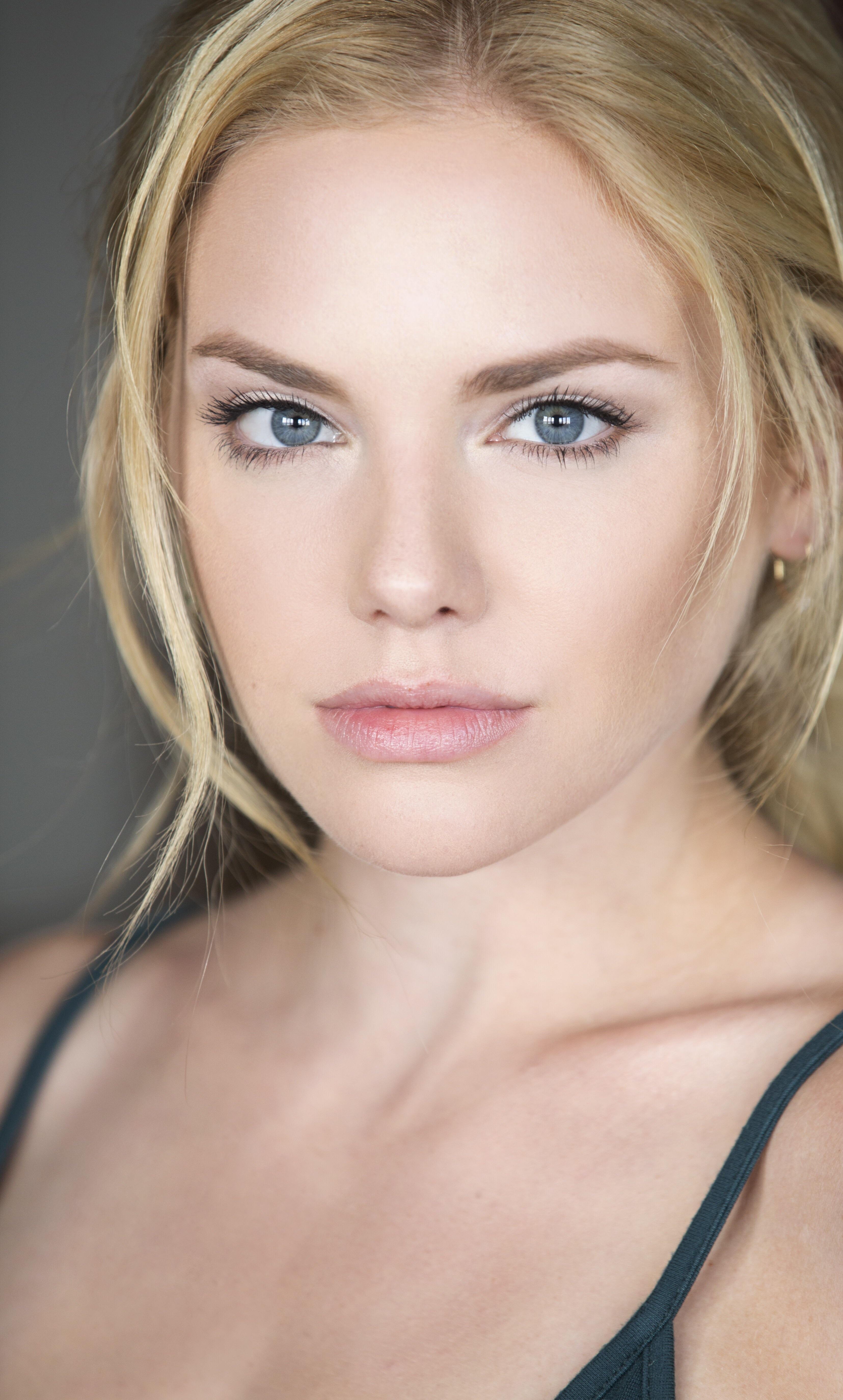 Mackenzie Mauzy image