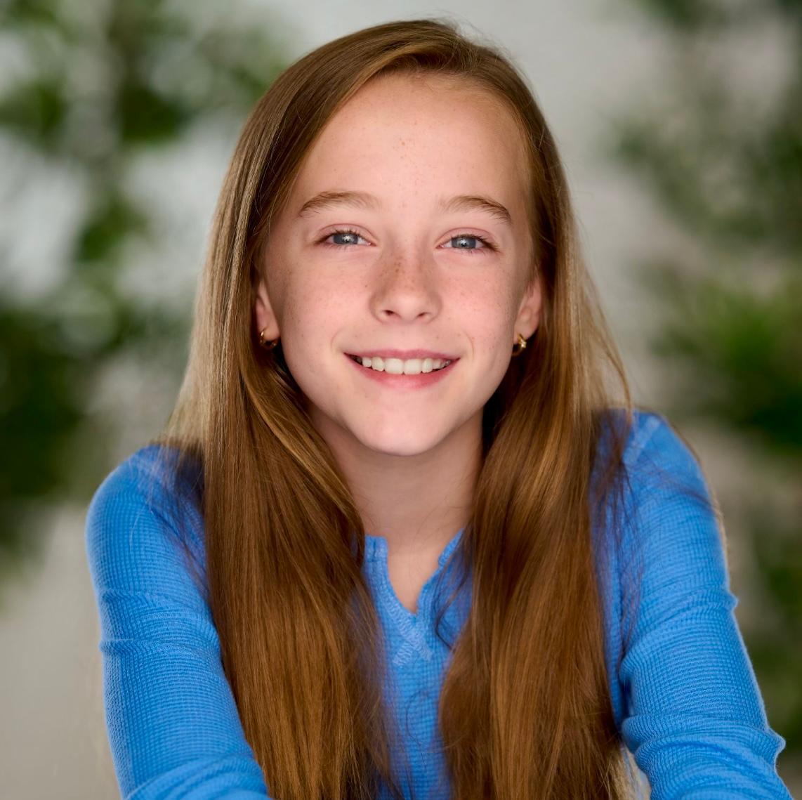 Ava Weiss image