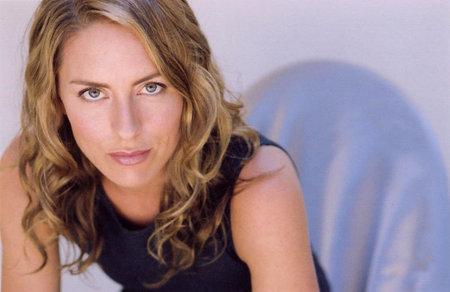 Molly Brink image