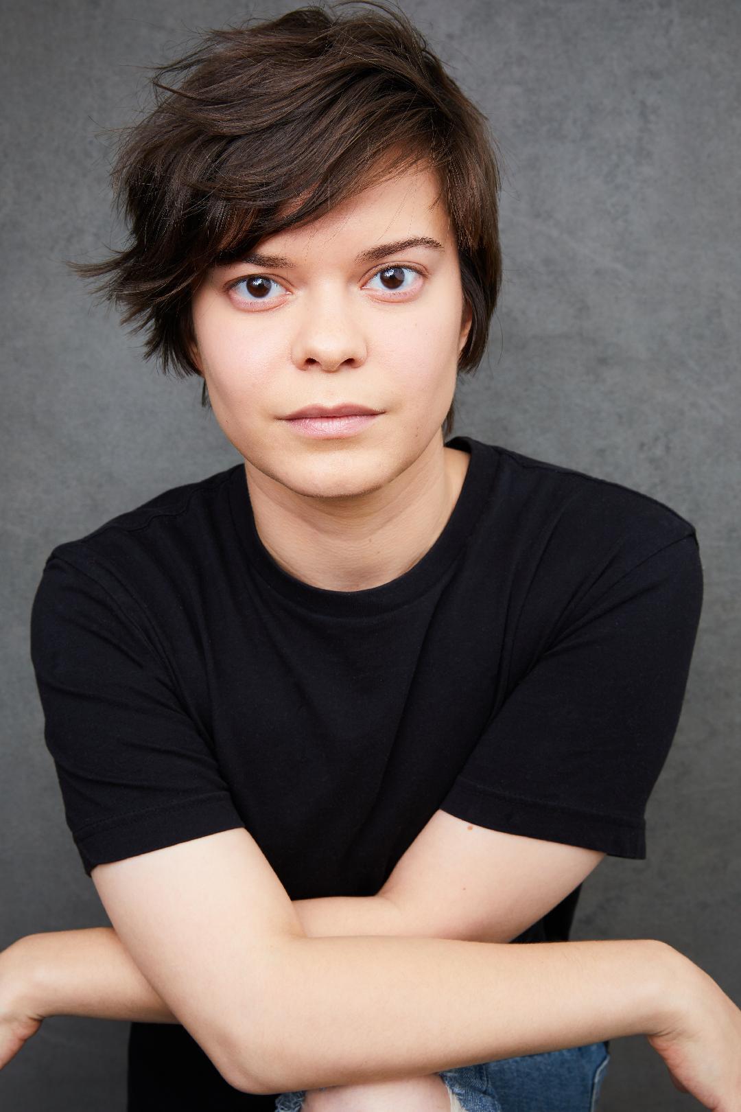 Elizabeth Hinkler image