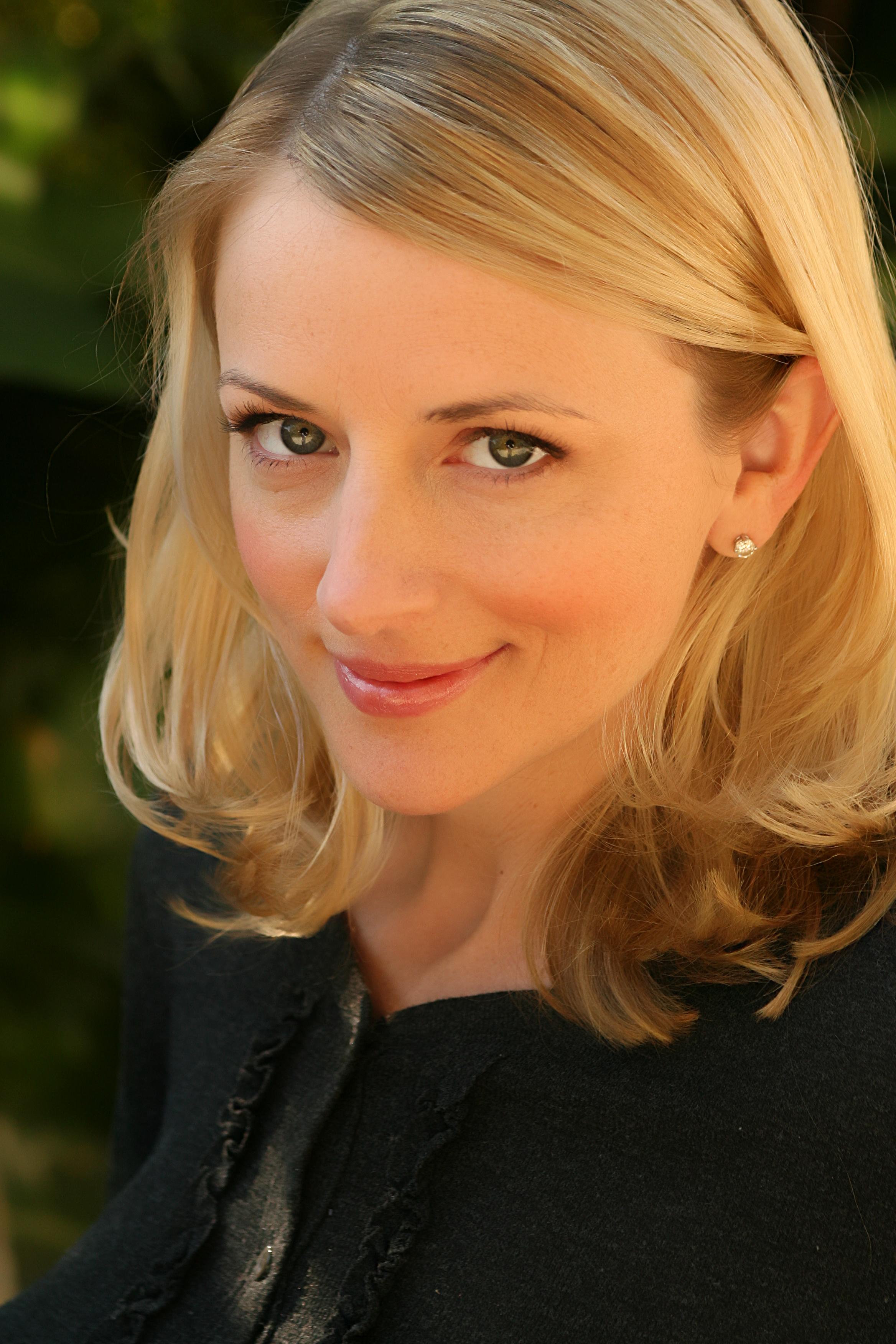 Laura Putney image