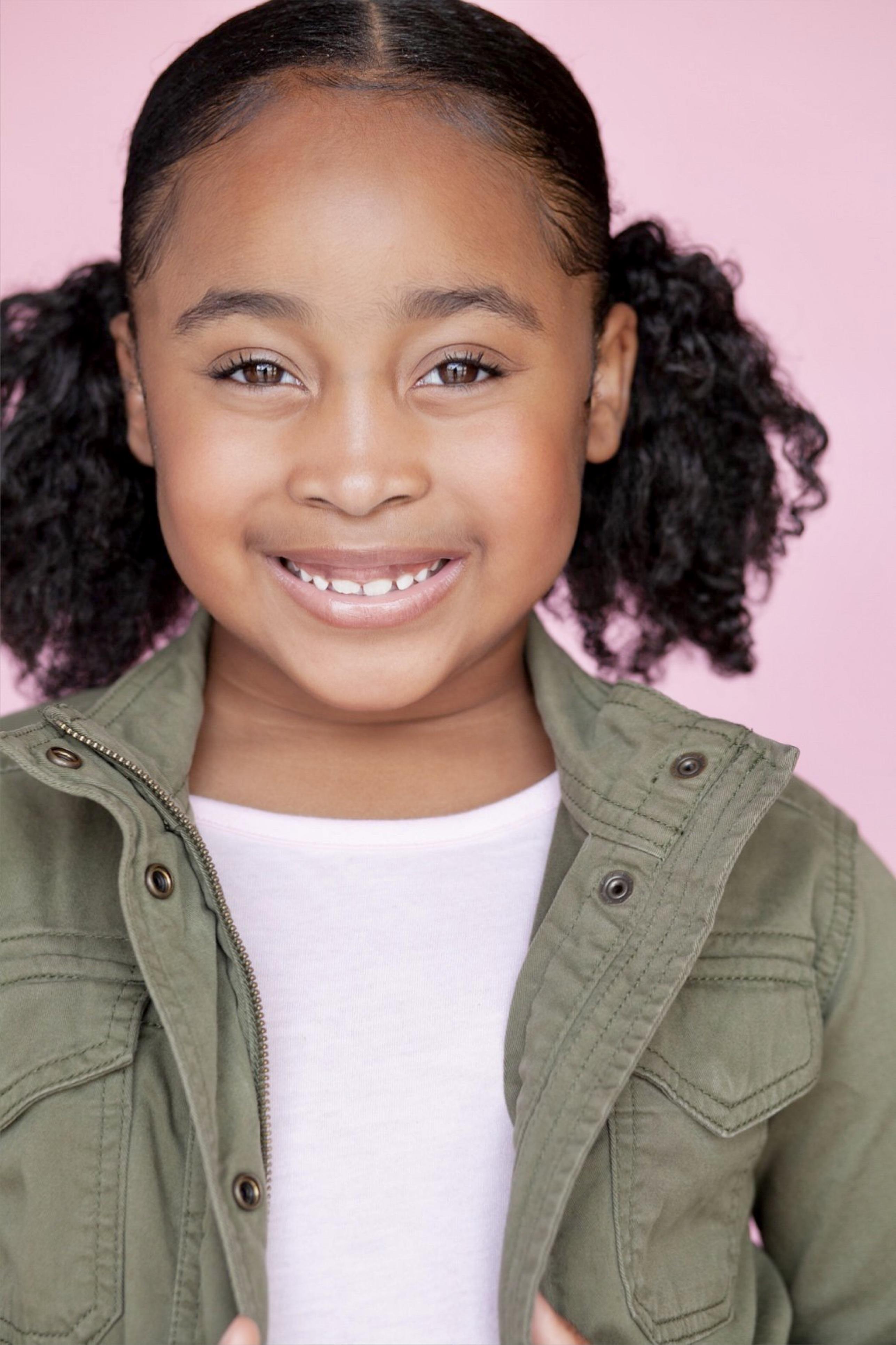 Mariah Tavares image