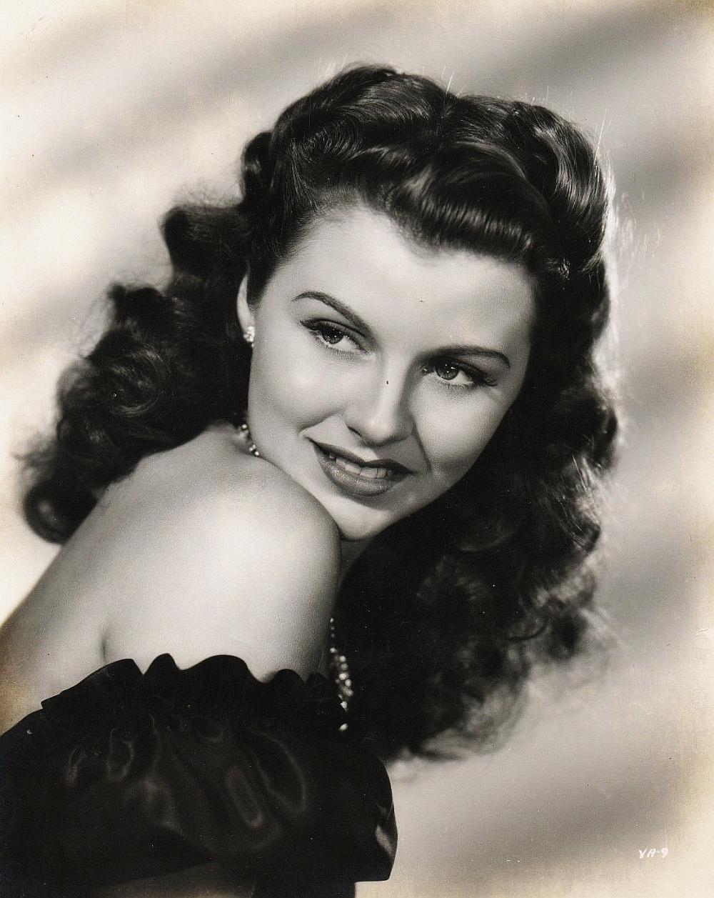 Vivian Austin image