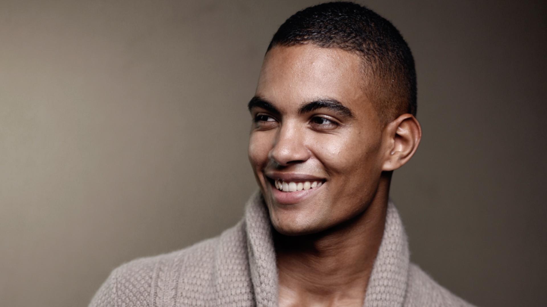 Terence Telle image