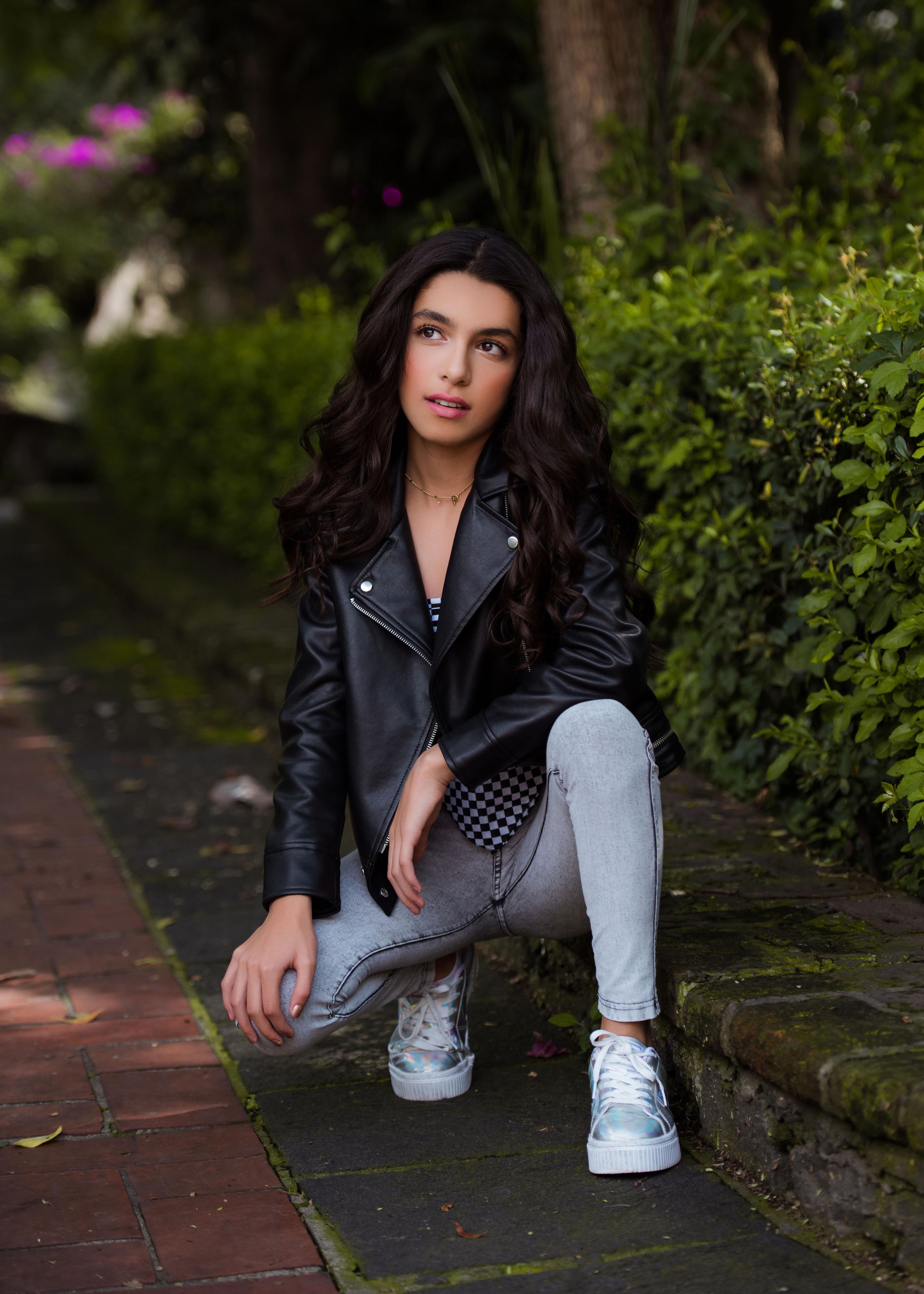 Paola Miguel image