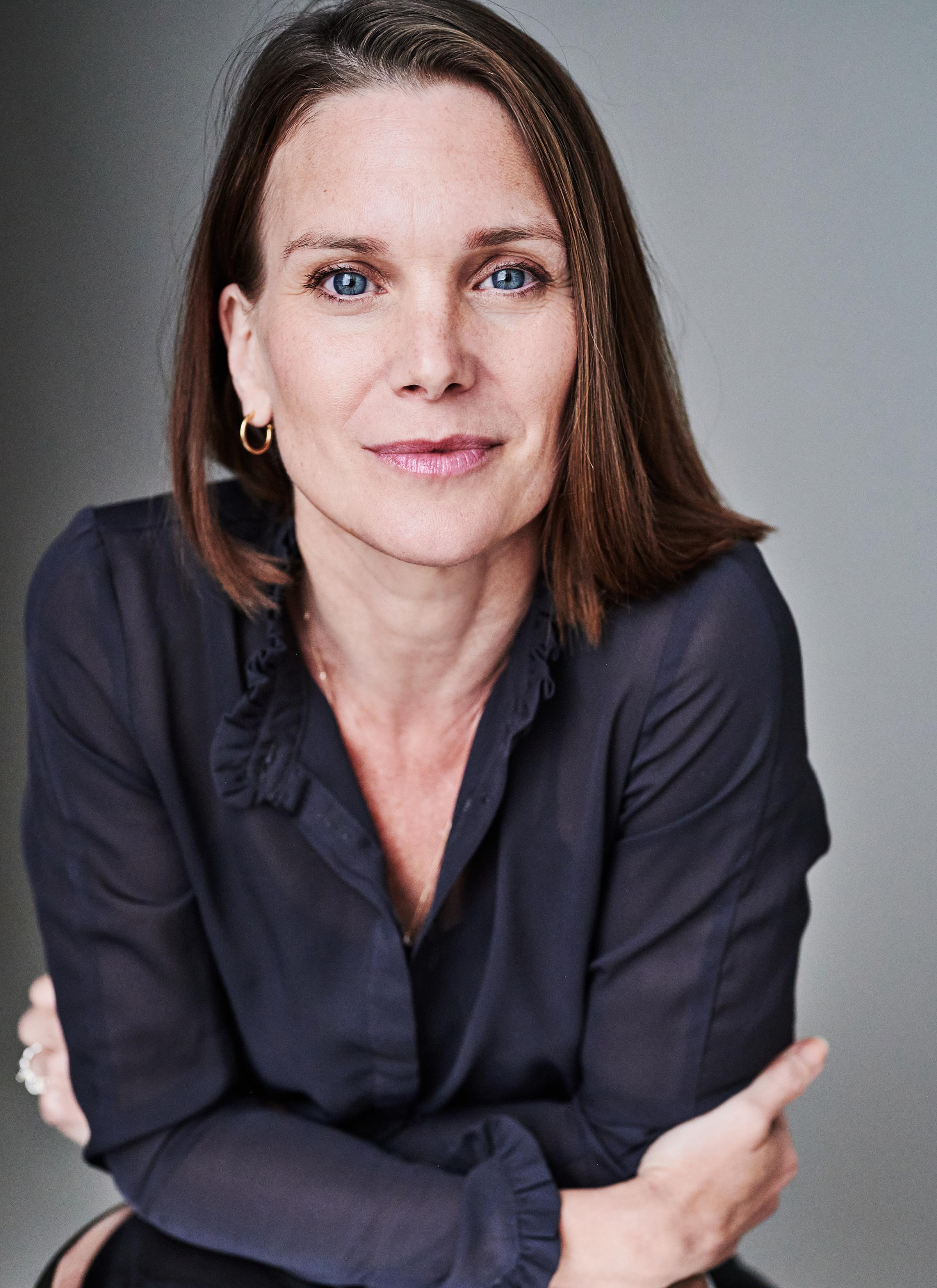 Liz White image