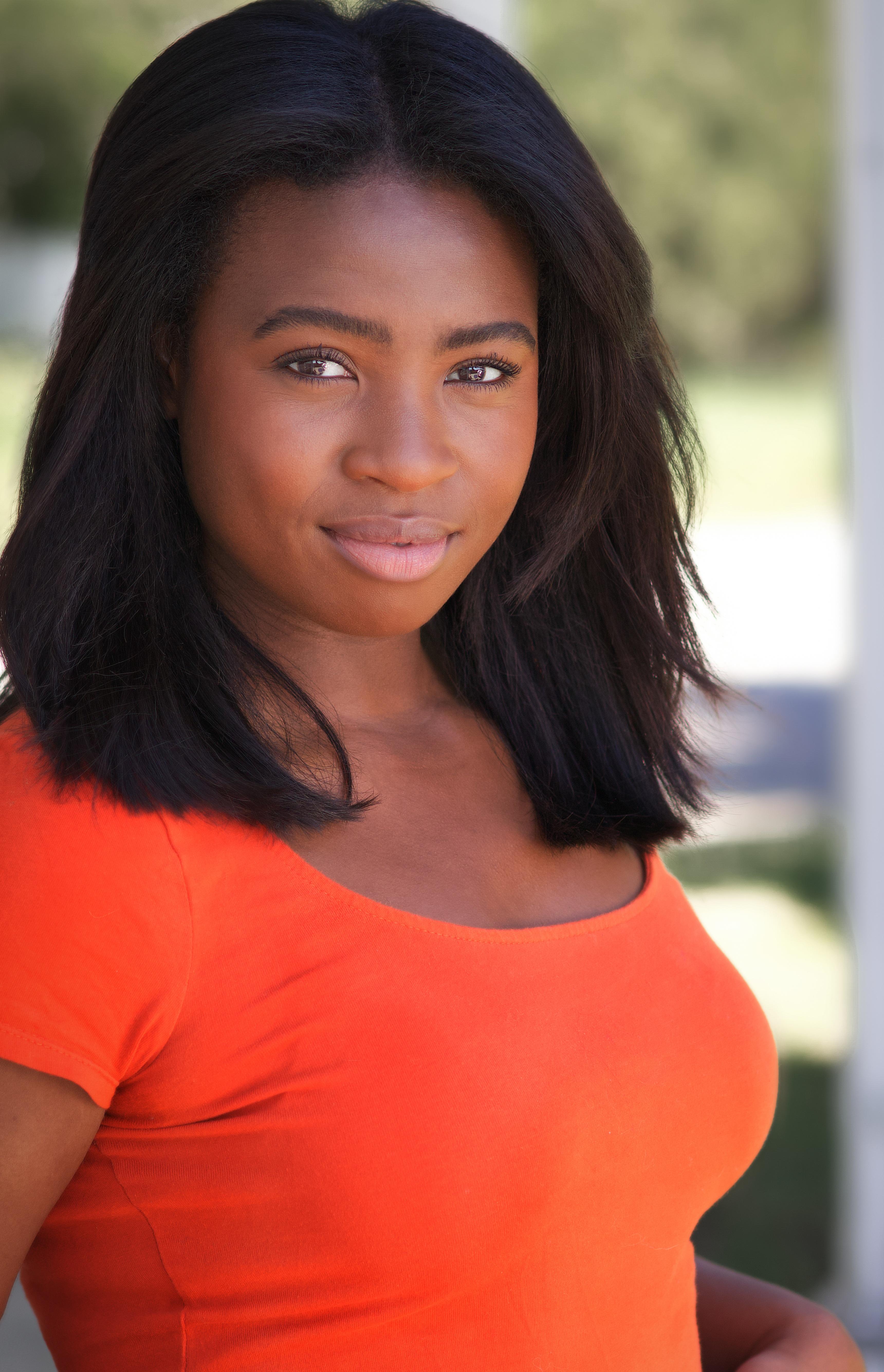 Laura Yenga image