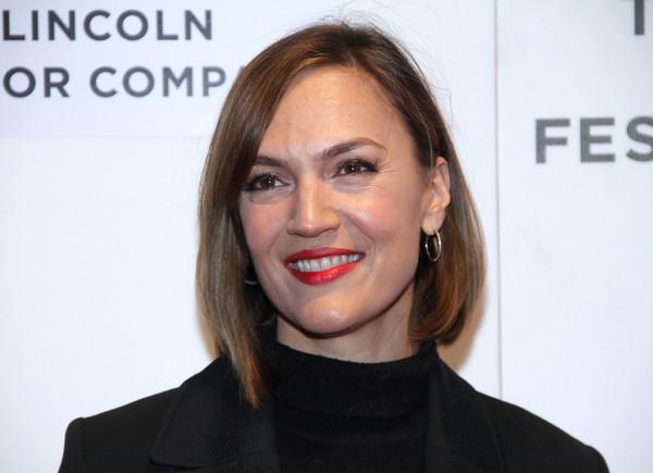 Lesley Fera image