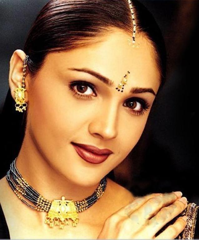 Sandali Sinha image