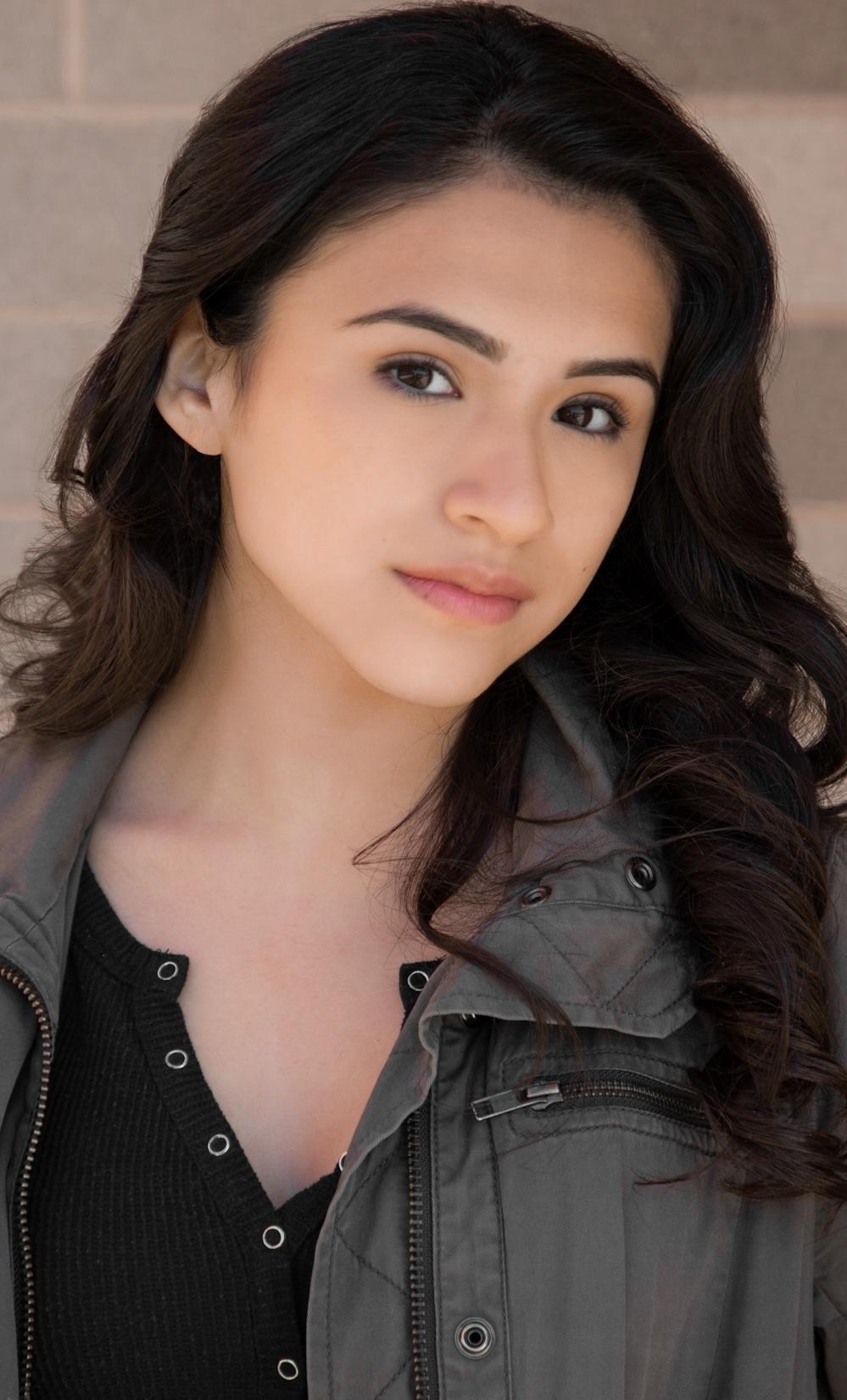 Naomi Serrano image