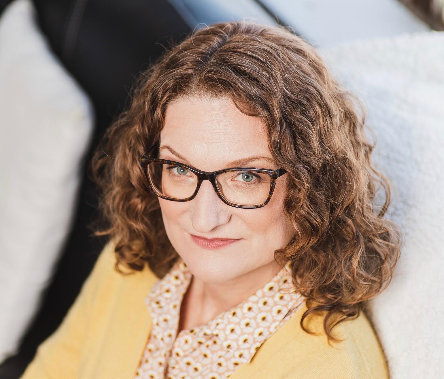 Helen King image