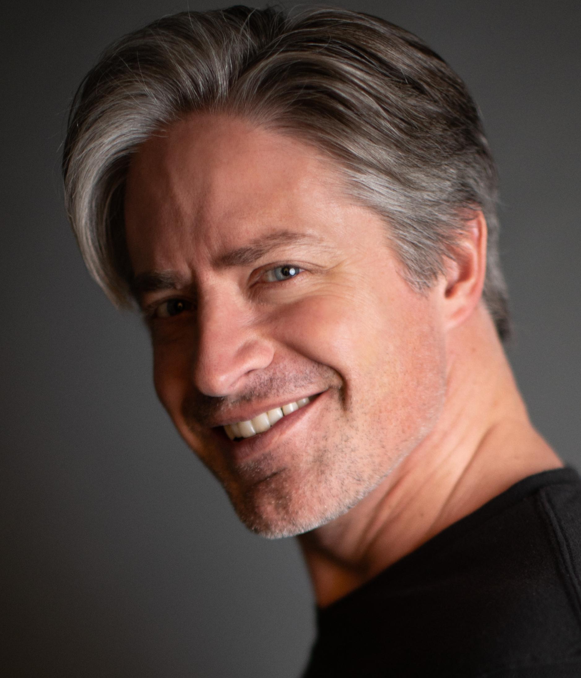 Stephen Thompson image