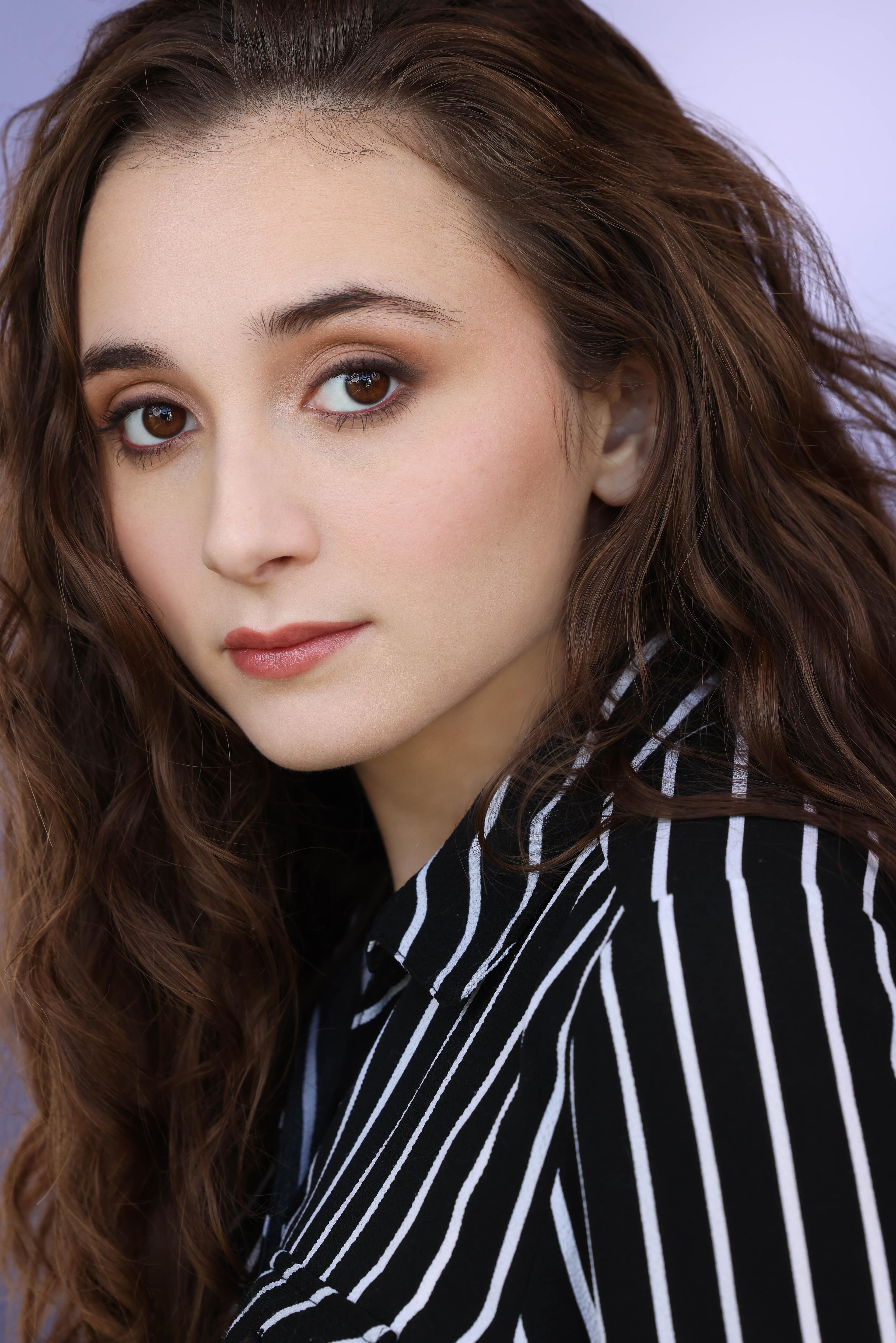 Naomi Oliver image
