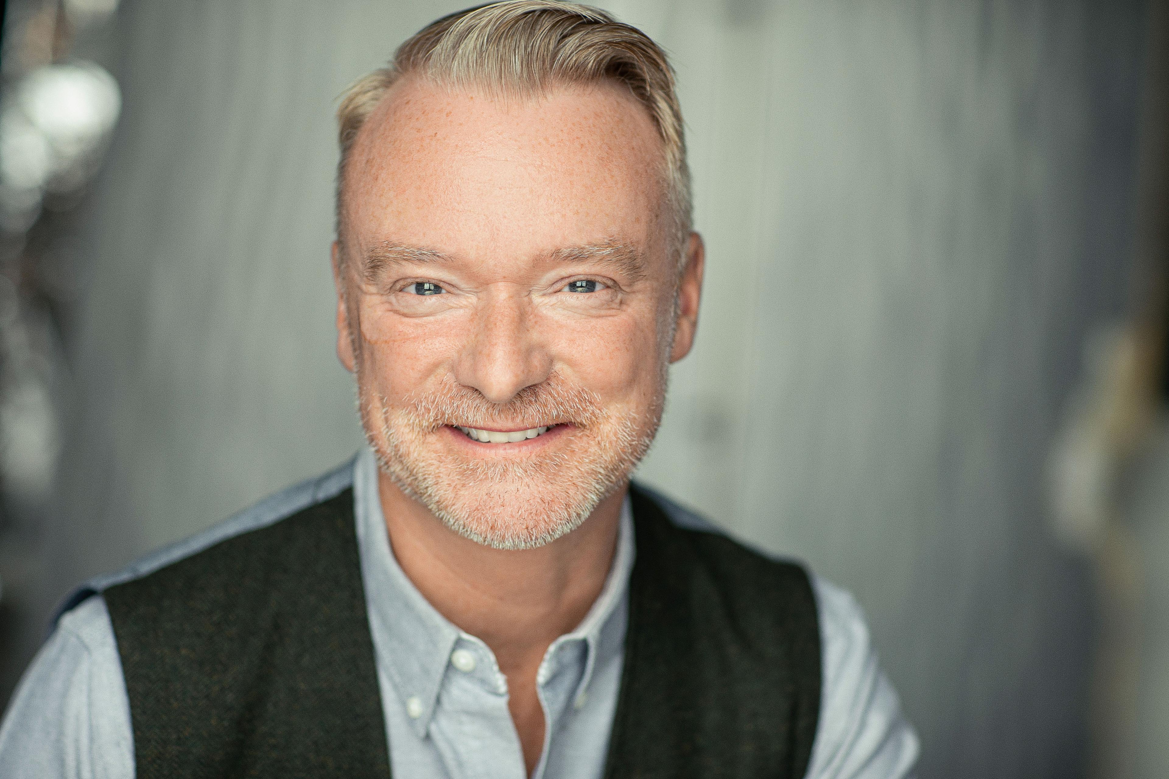 David Holt image
