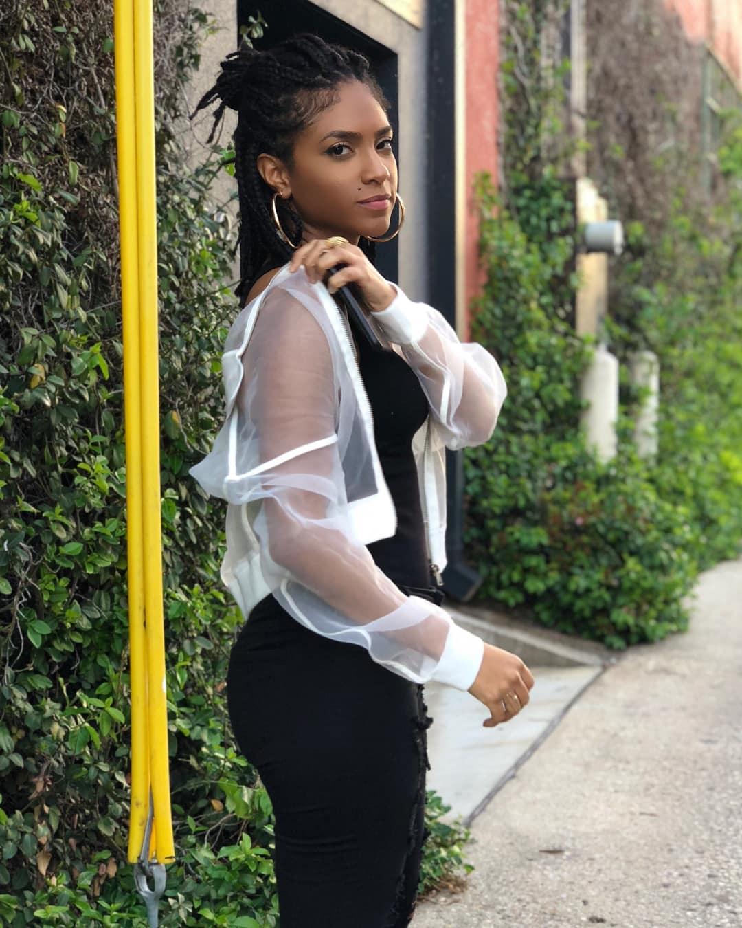Naomi Cowan image