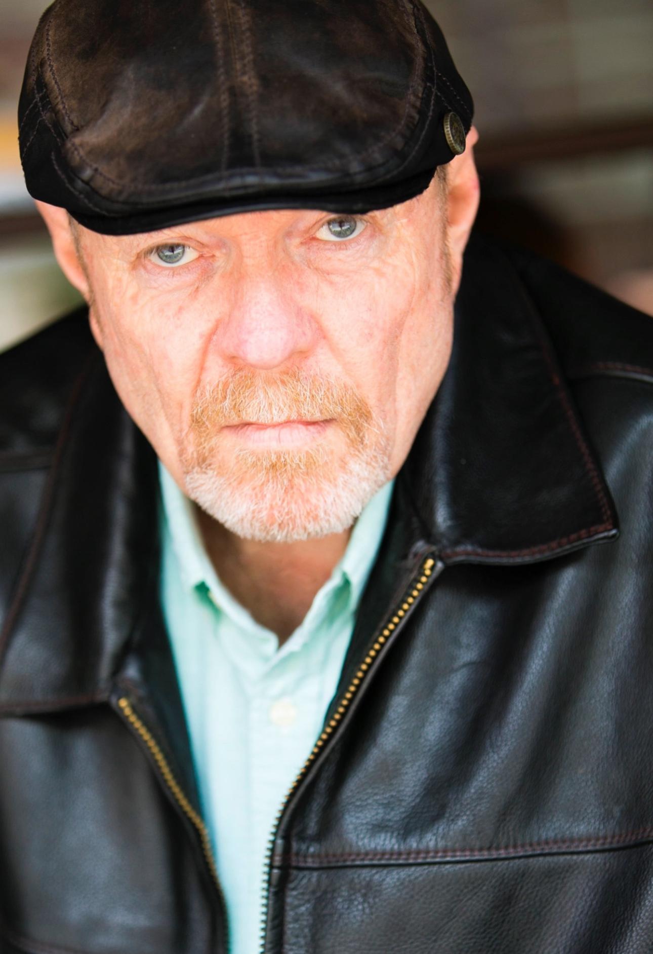 Phil Hendrie image