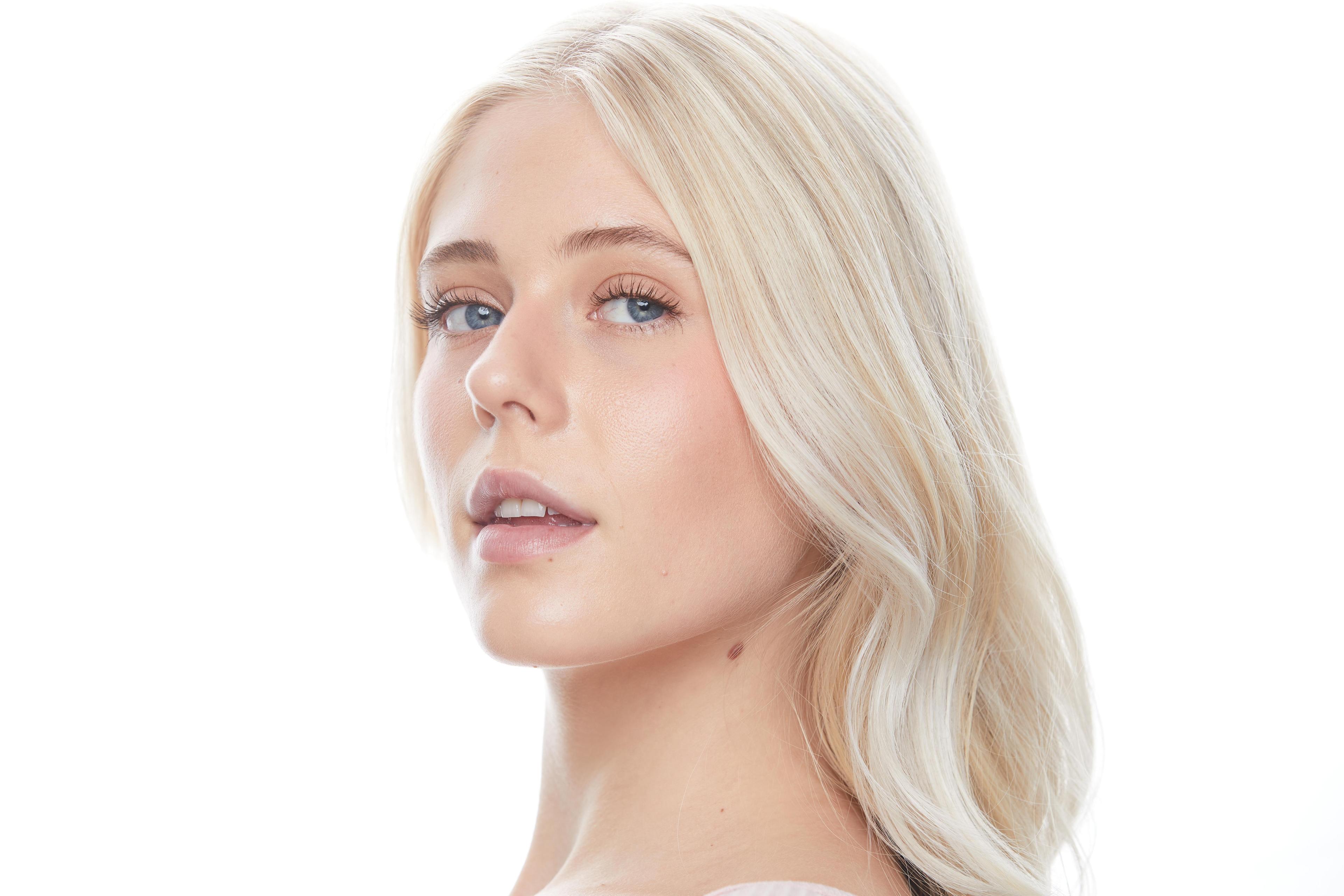 Avery Lynch image