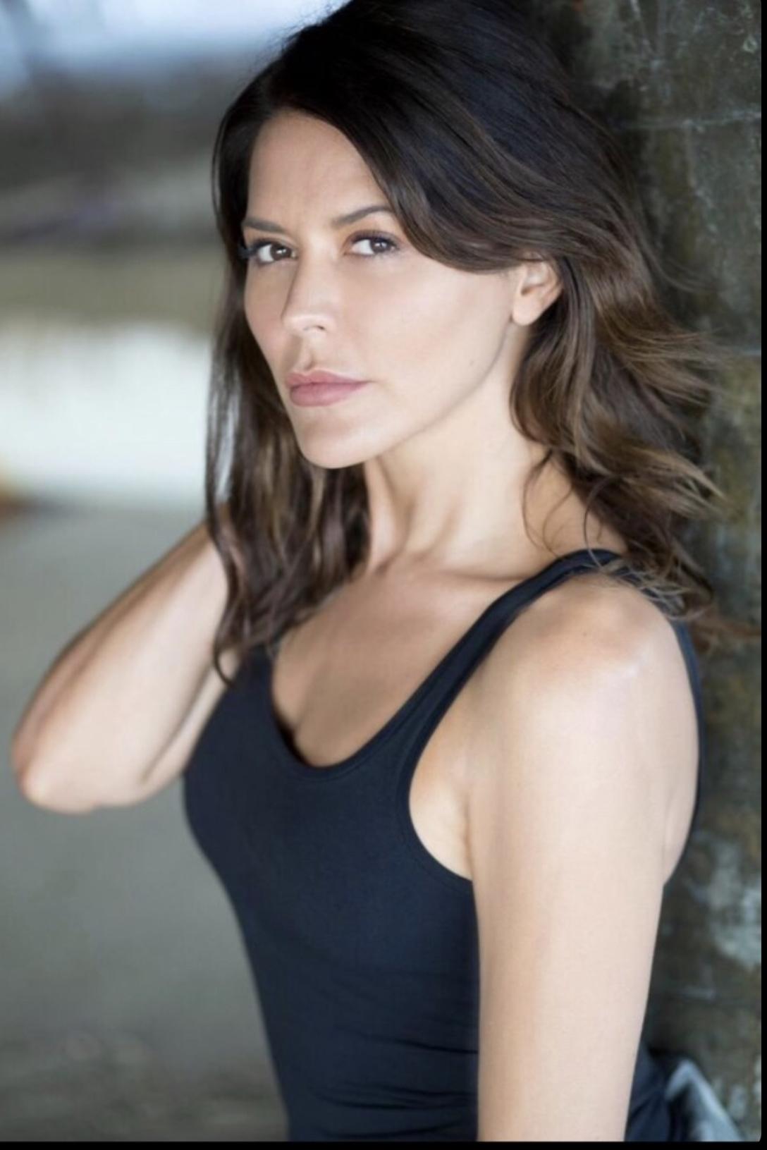 Danielle Bux image