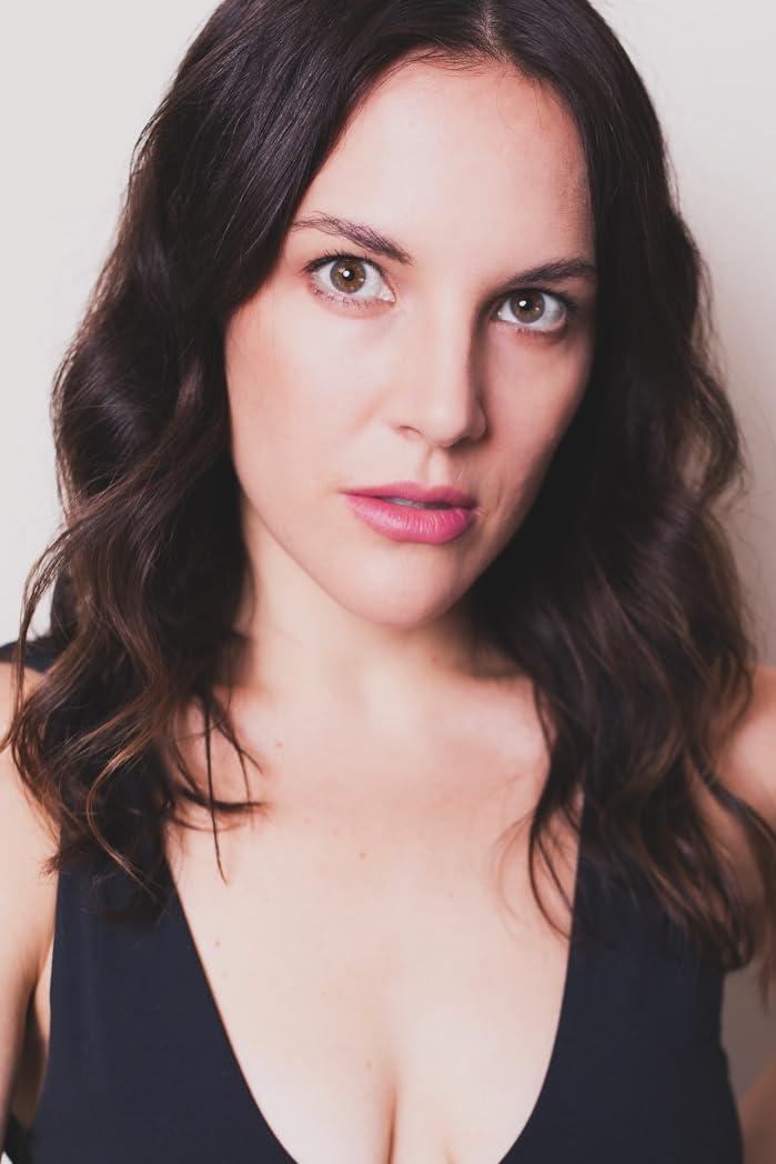 Stephanie Izsak image