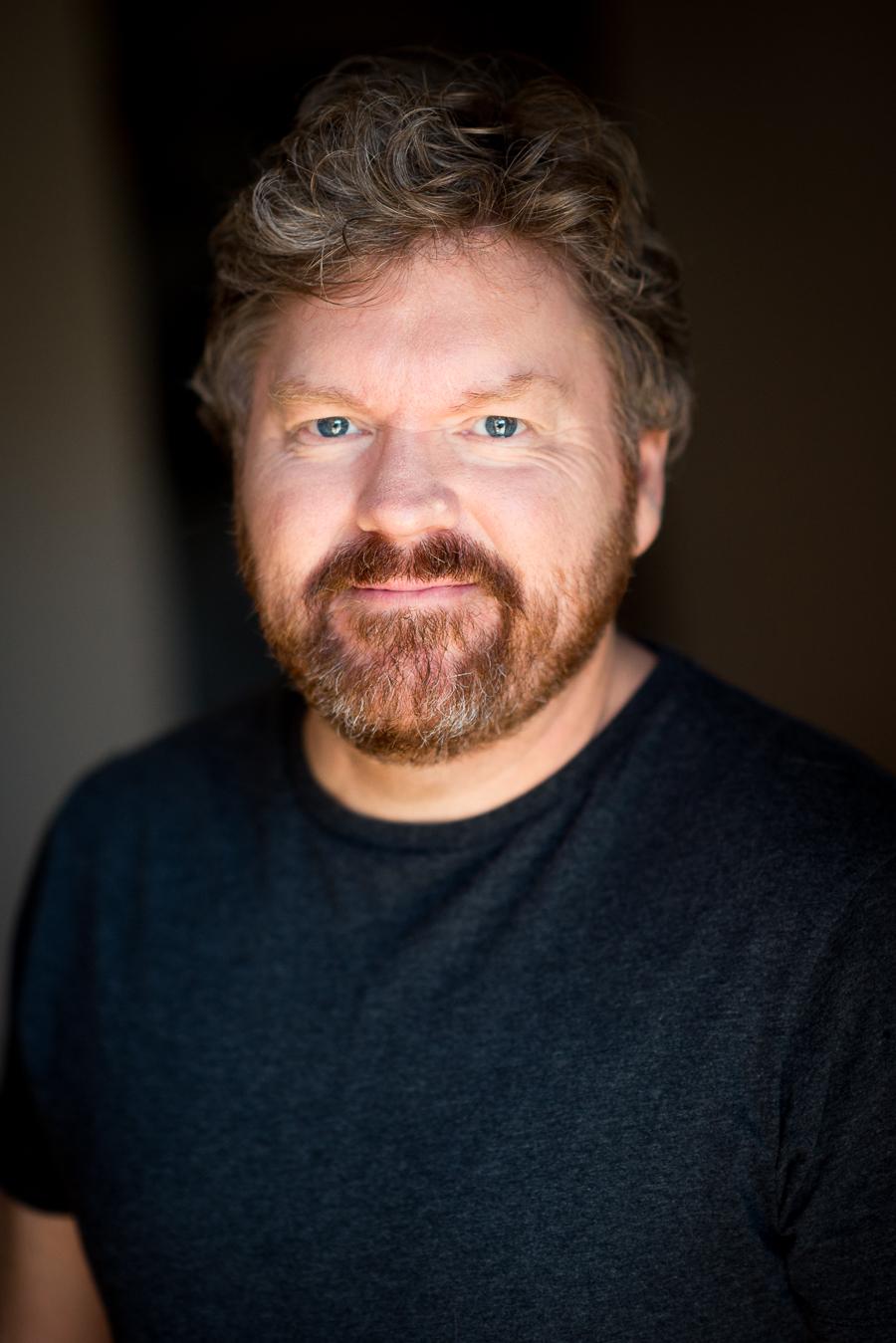 Stephen Hunter image