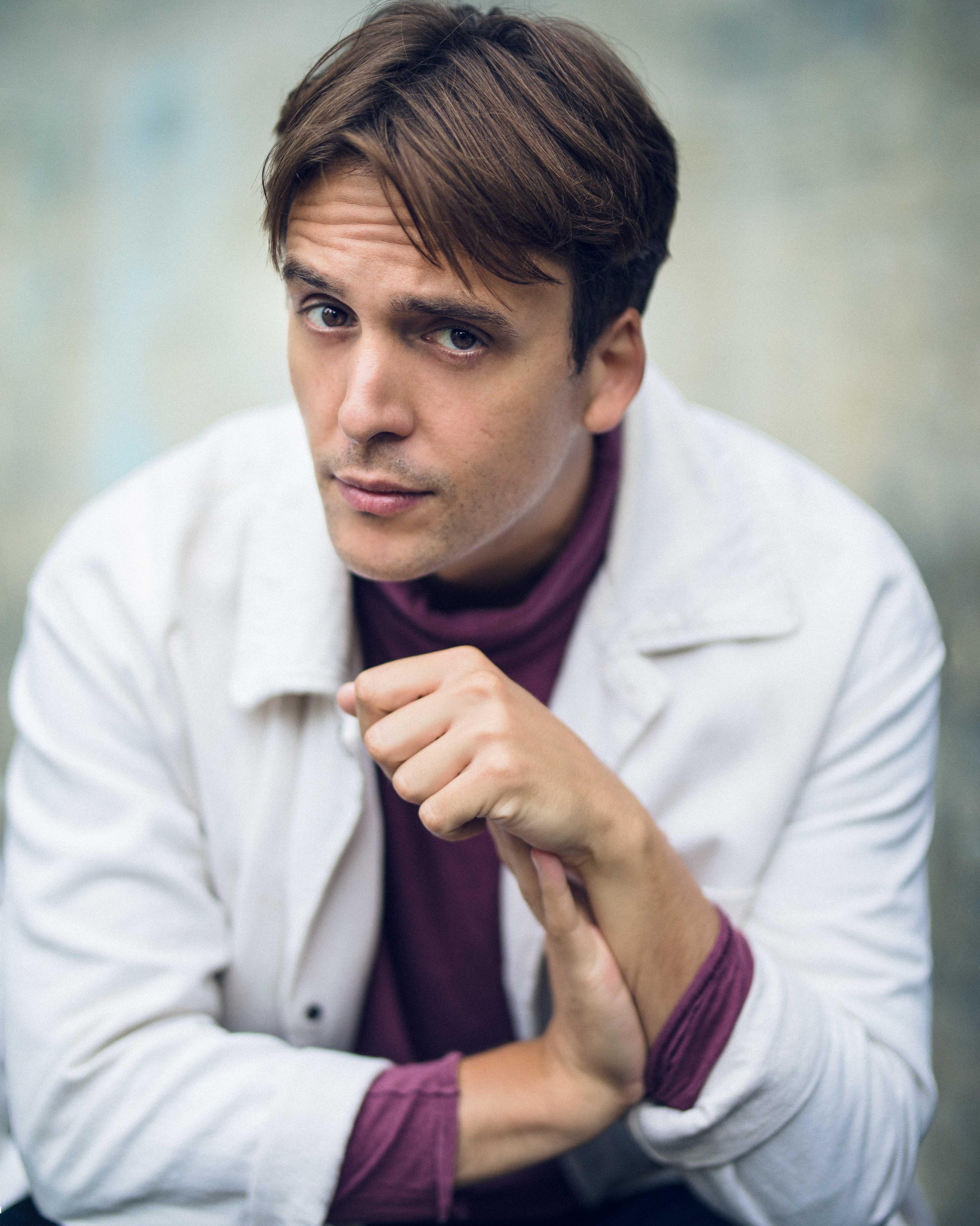 Graham Dickson image