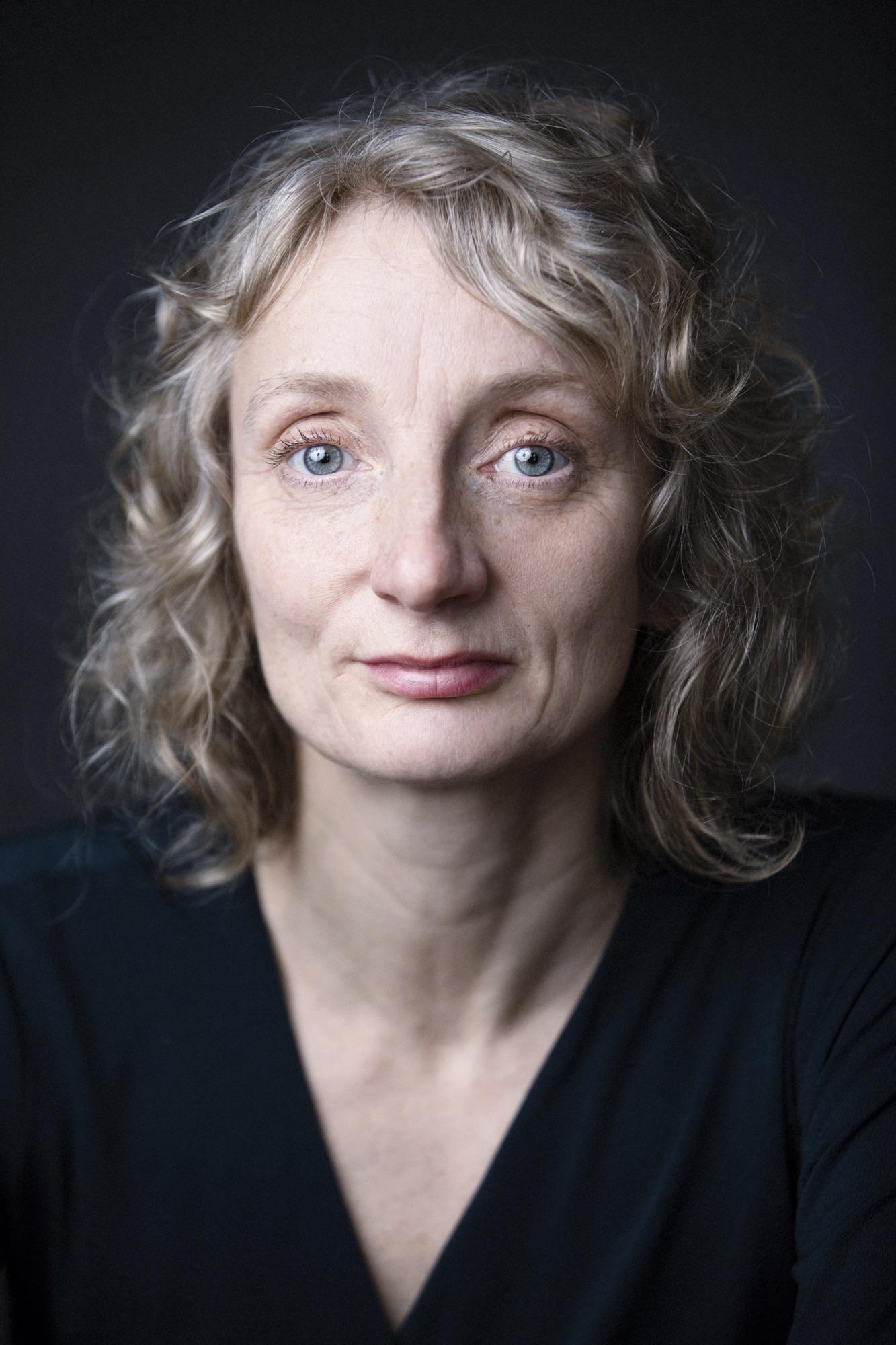 Amanda Lawrence image