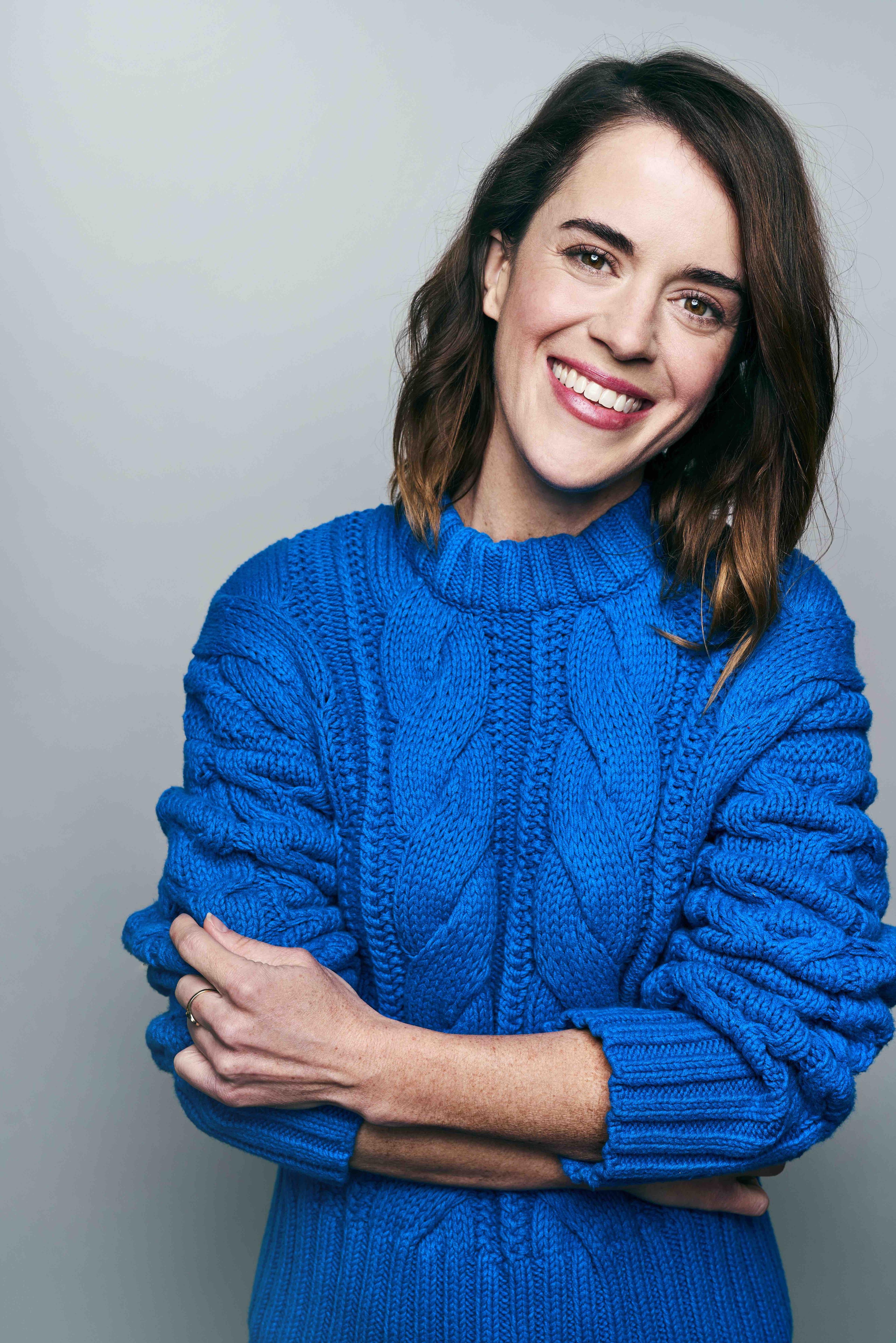 Mary Holland image