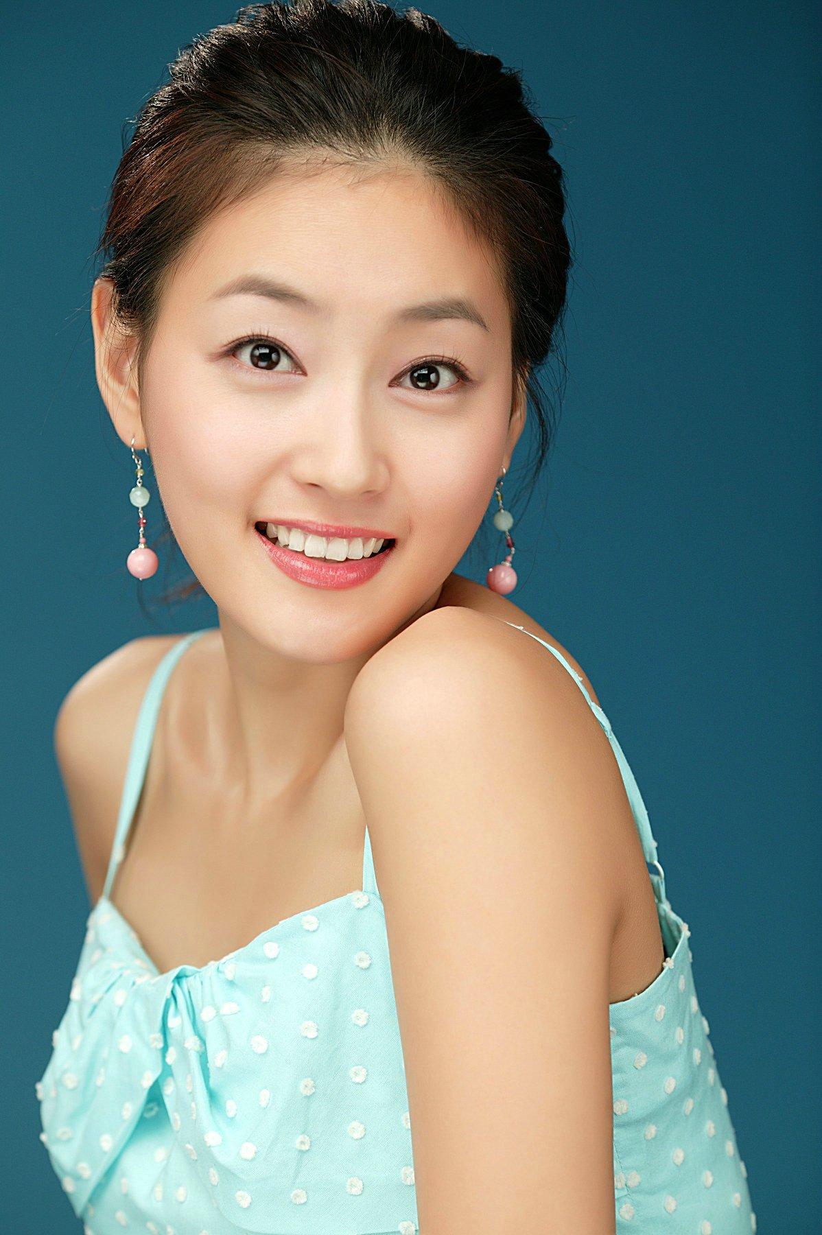 Park Jin-hee image
