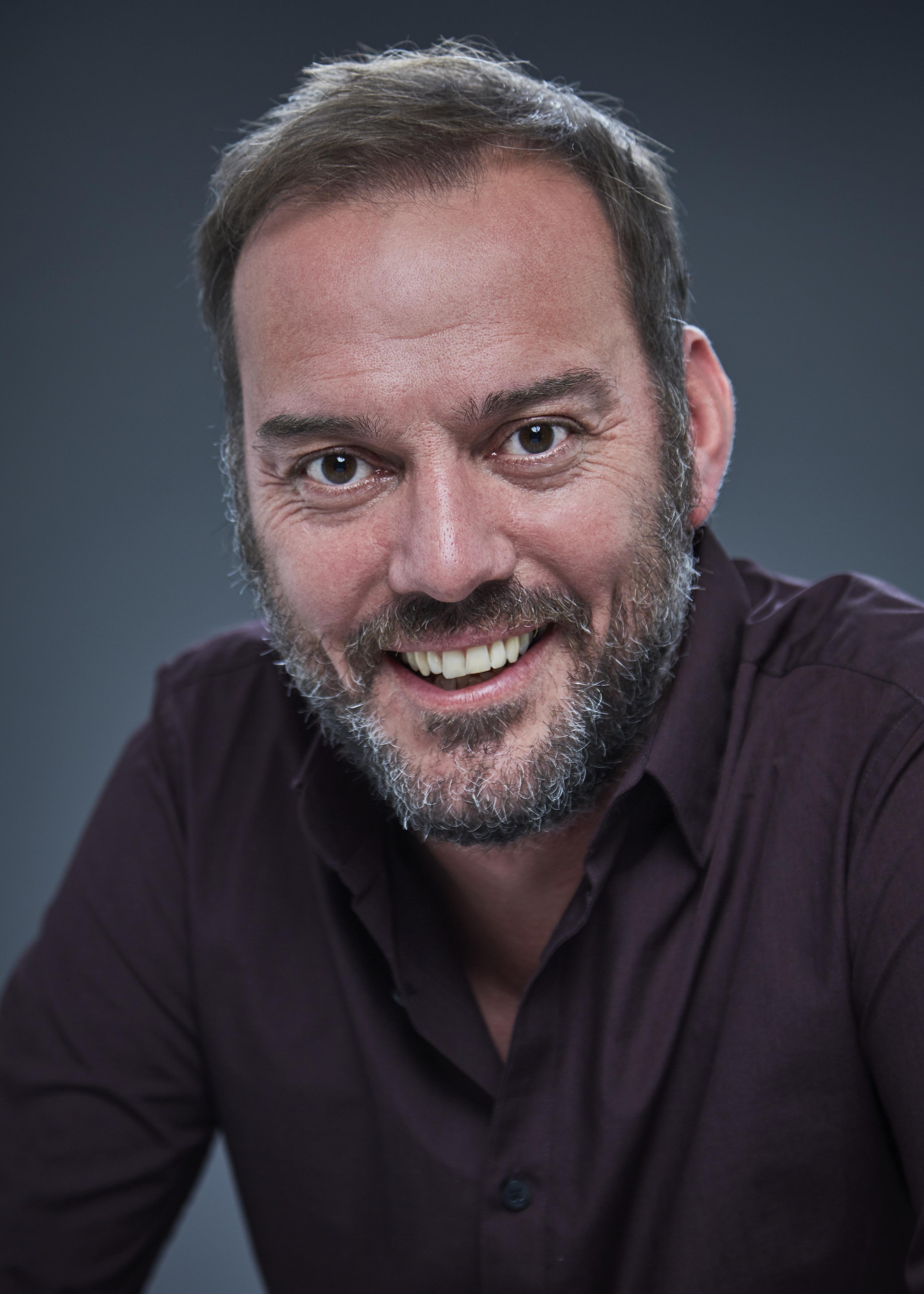 Laurence Saunders image