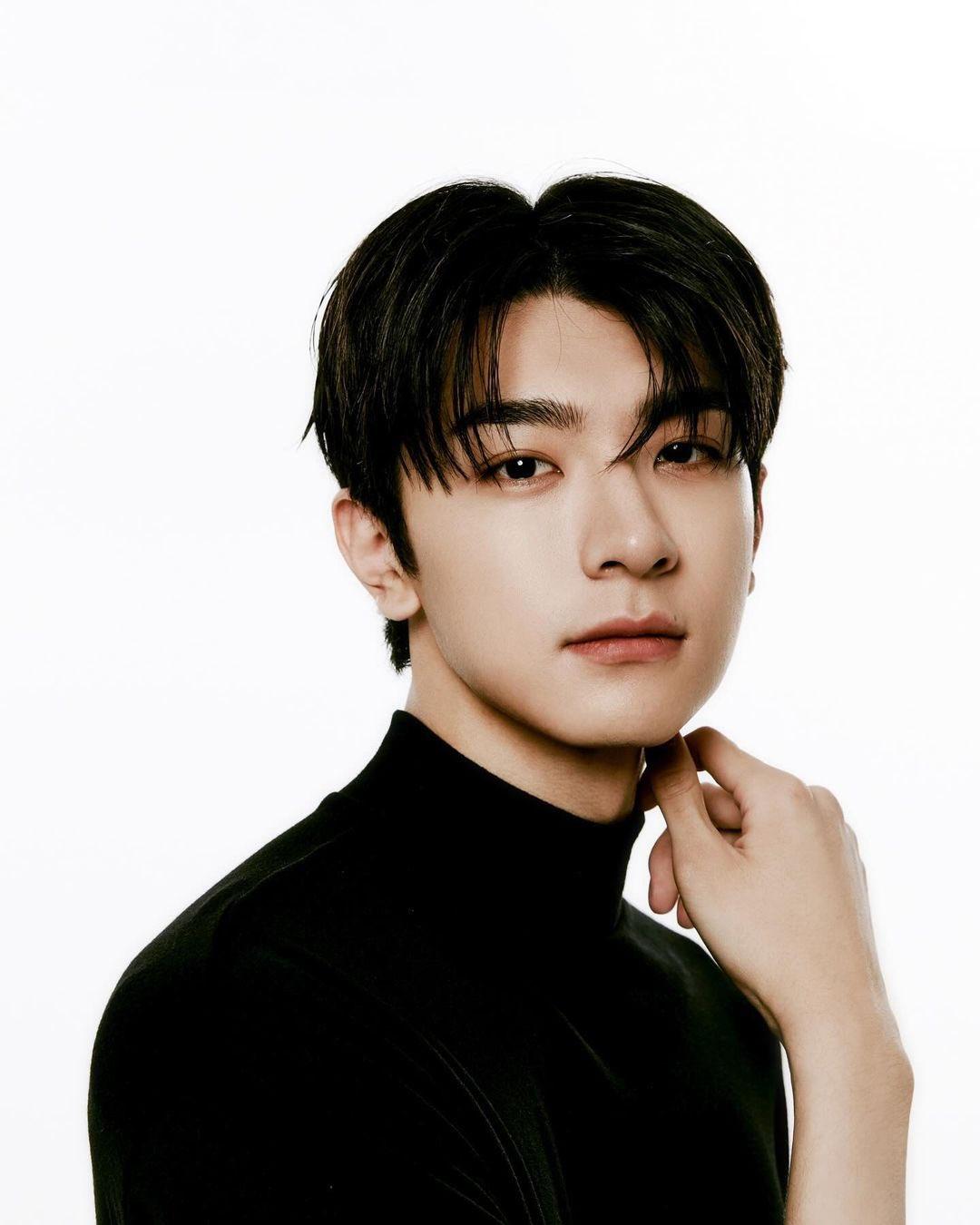 Lin Yi image