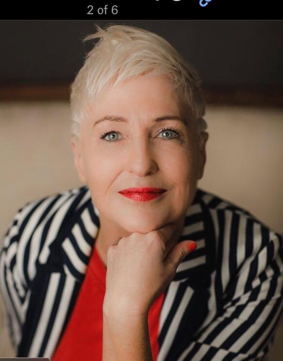 Shelly Williams image