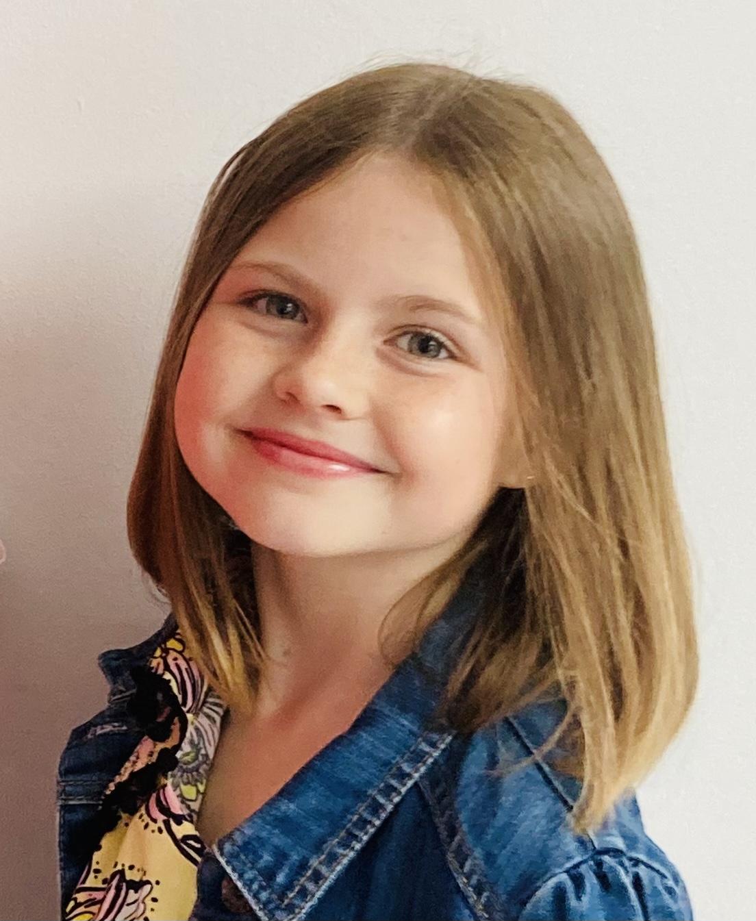 Sienna Sayer image