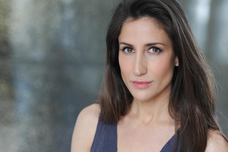 Ariana Fraval image