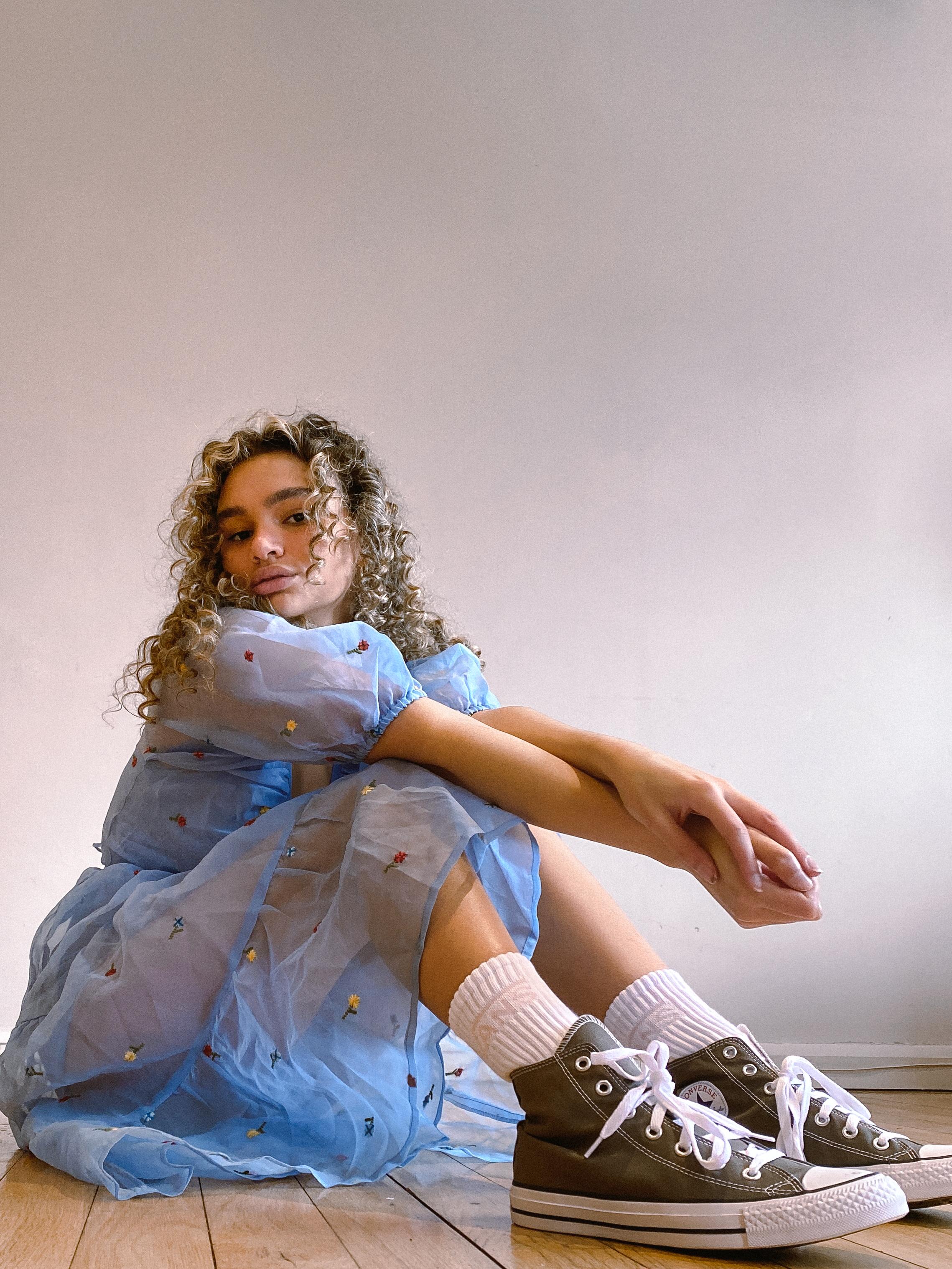 Lauren Corah image