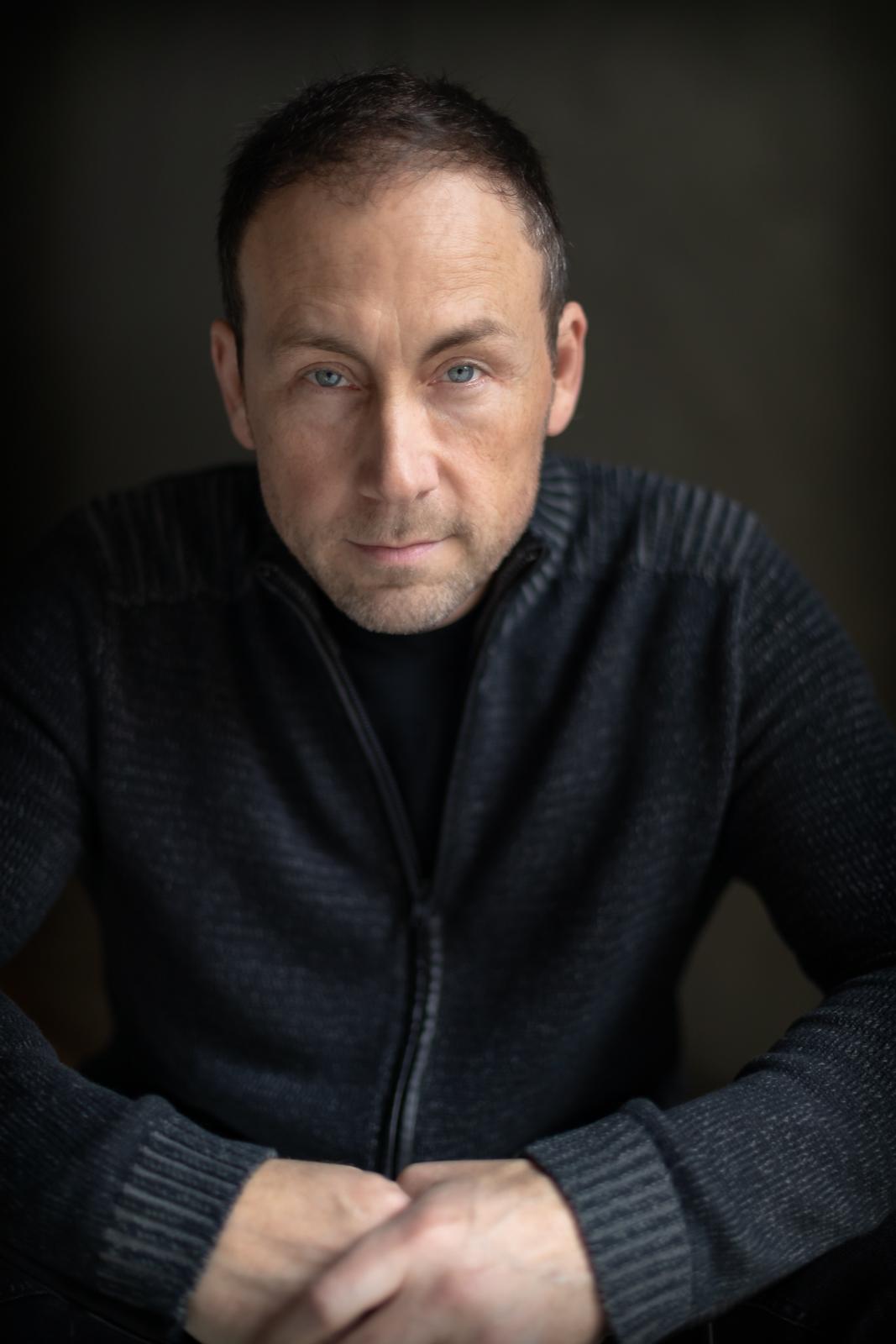 Tom Leu image