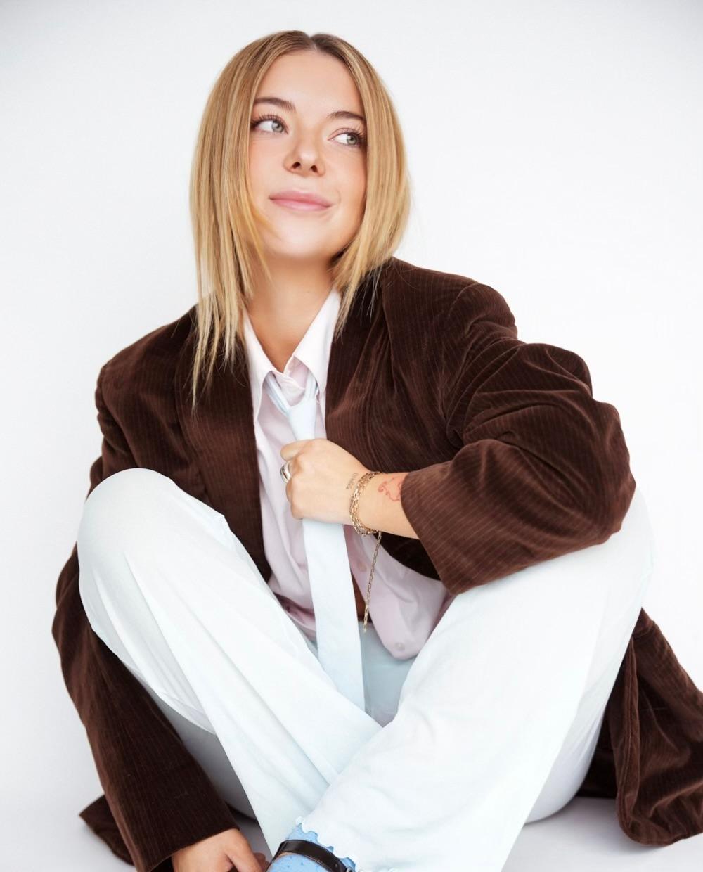 Heidi Bauman image
